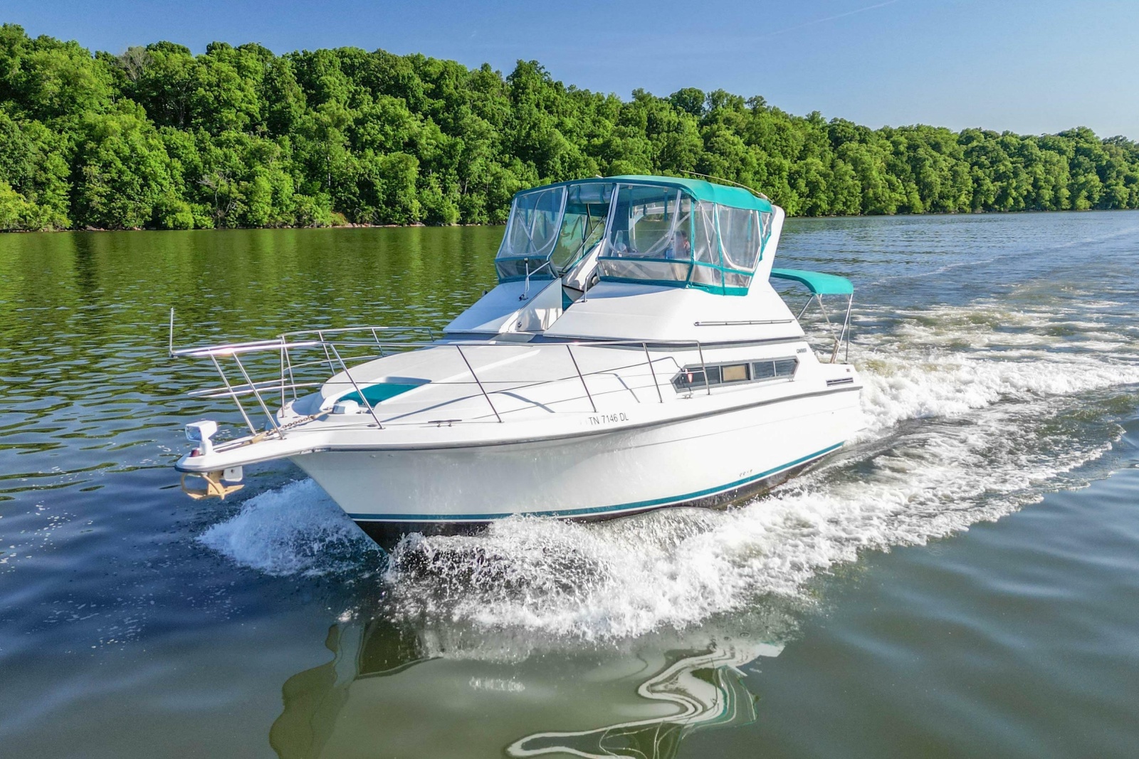 1994 Carver 380 Santego