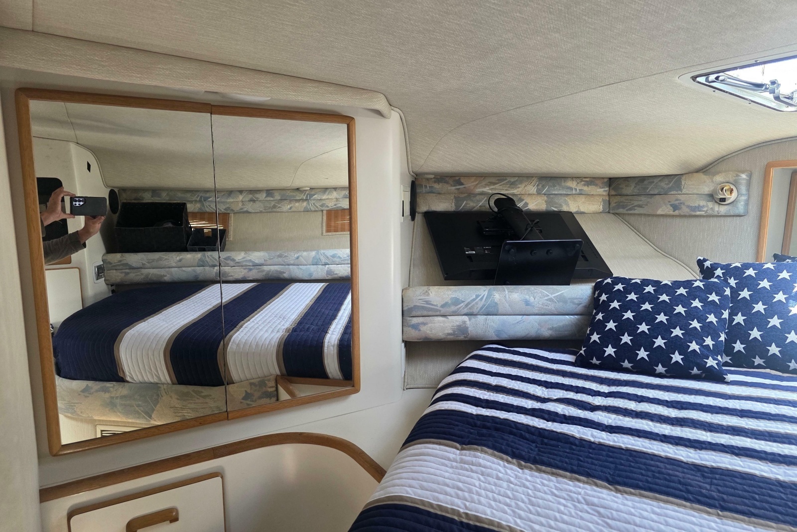 1994 Sea Ray 370 Express Cruiser