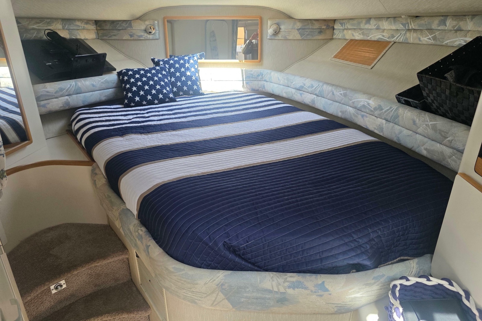 1994 Sea Ray 370 Express Cruiser