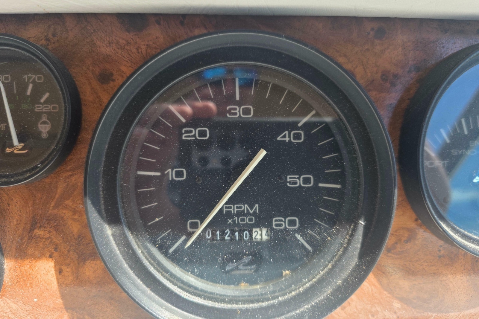 1994 Sea Ray 370 Express Cruiser