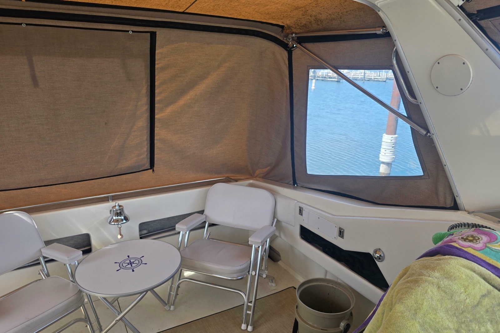 1994 Sea Ray 370 Express Cruiser