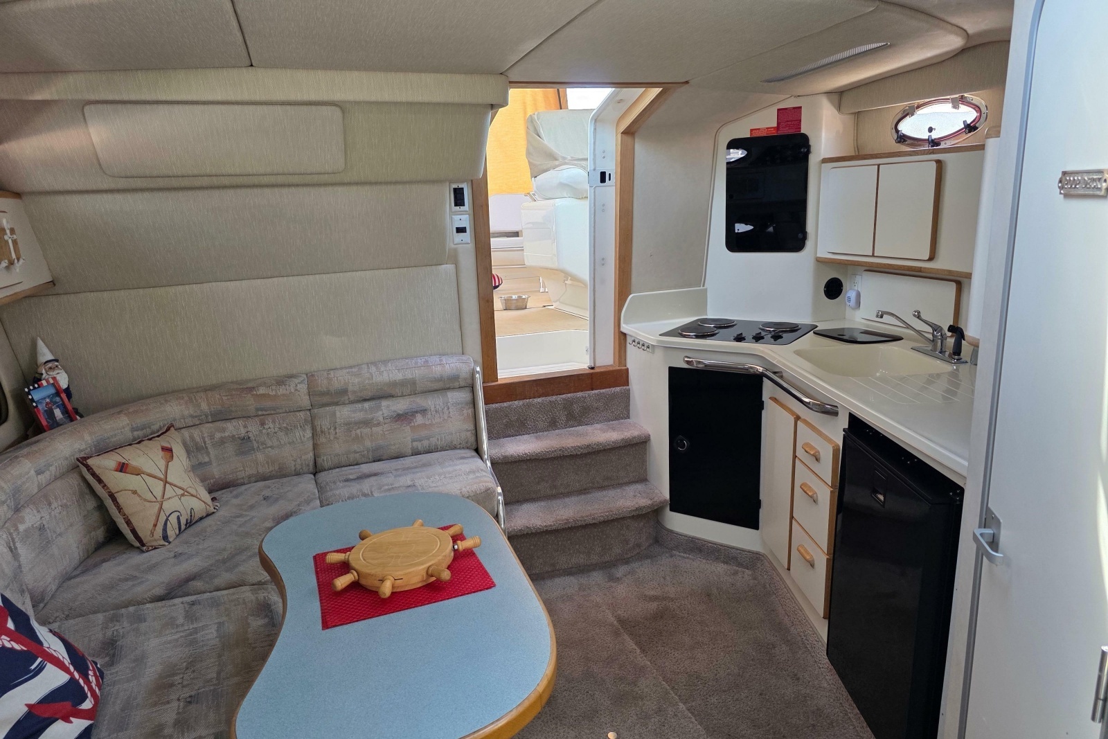 1994 Sea Ray 370 Express Cruiser