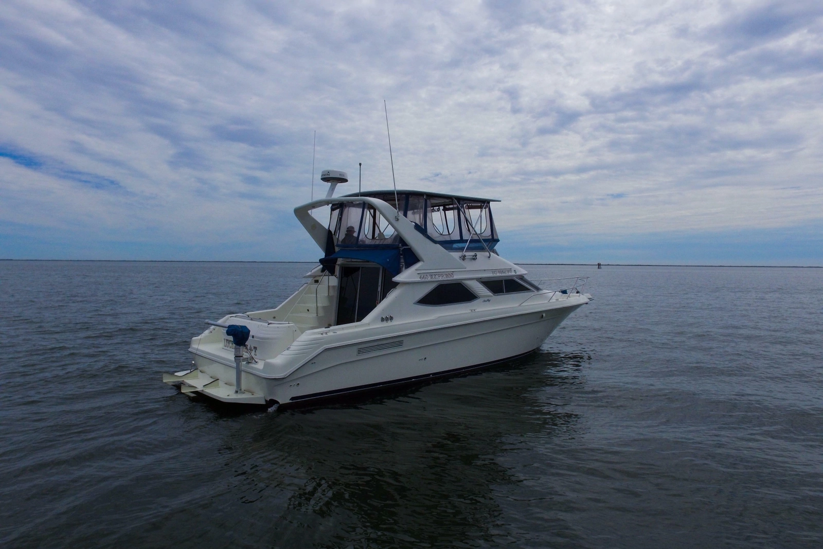 1993 Sea Ray 440 Express Bridge