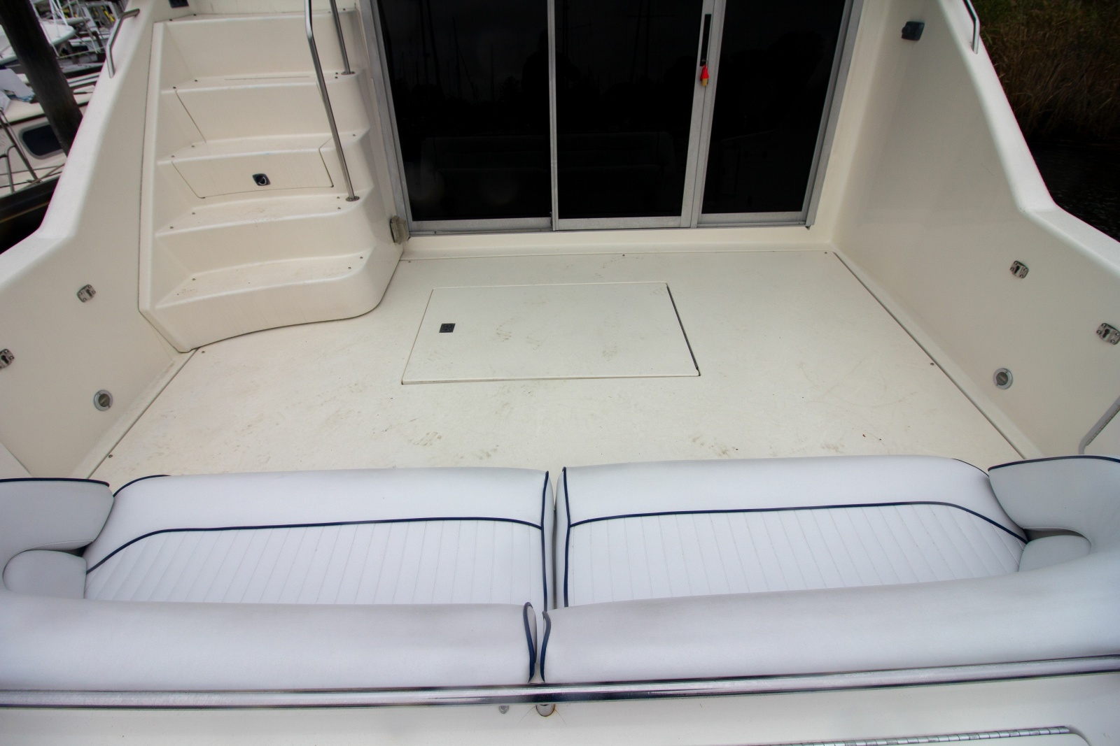 1993 Sea Ray 440 Express Bridge