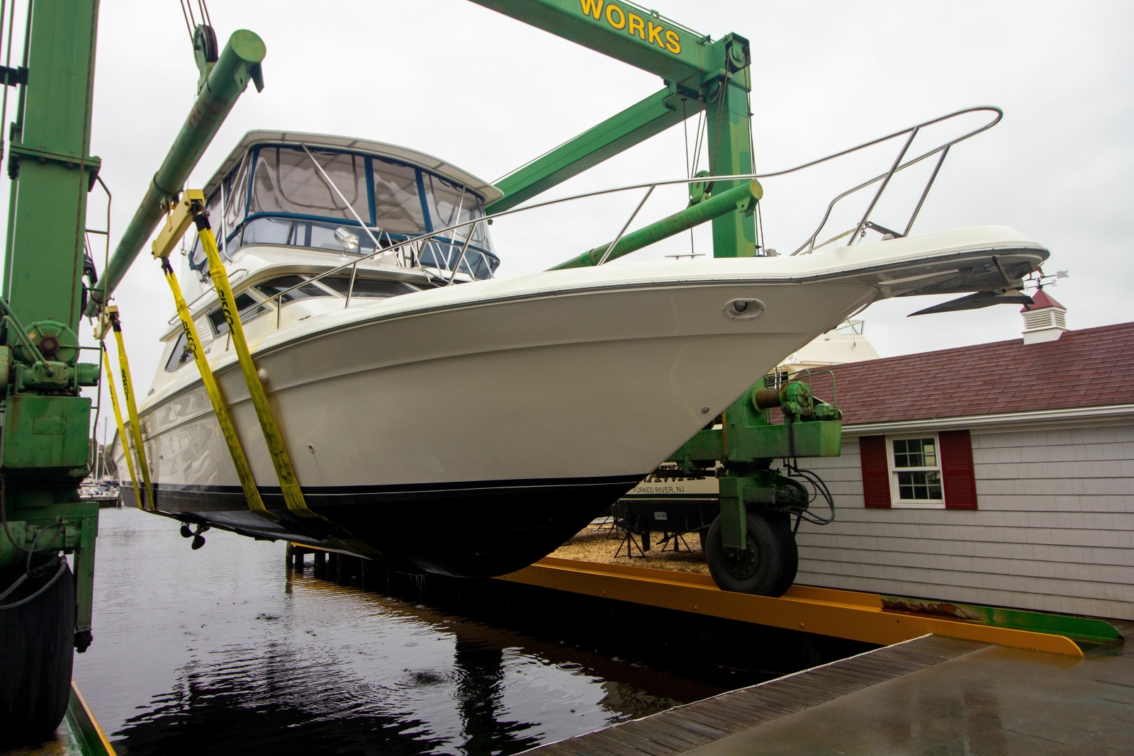 1993 Sea Ray 440 Express Bridge