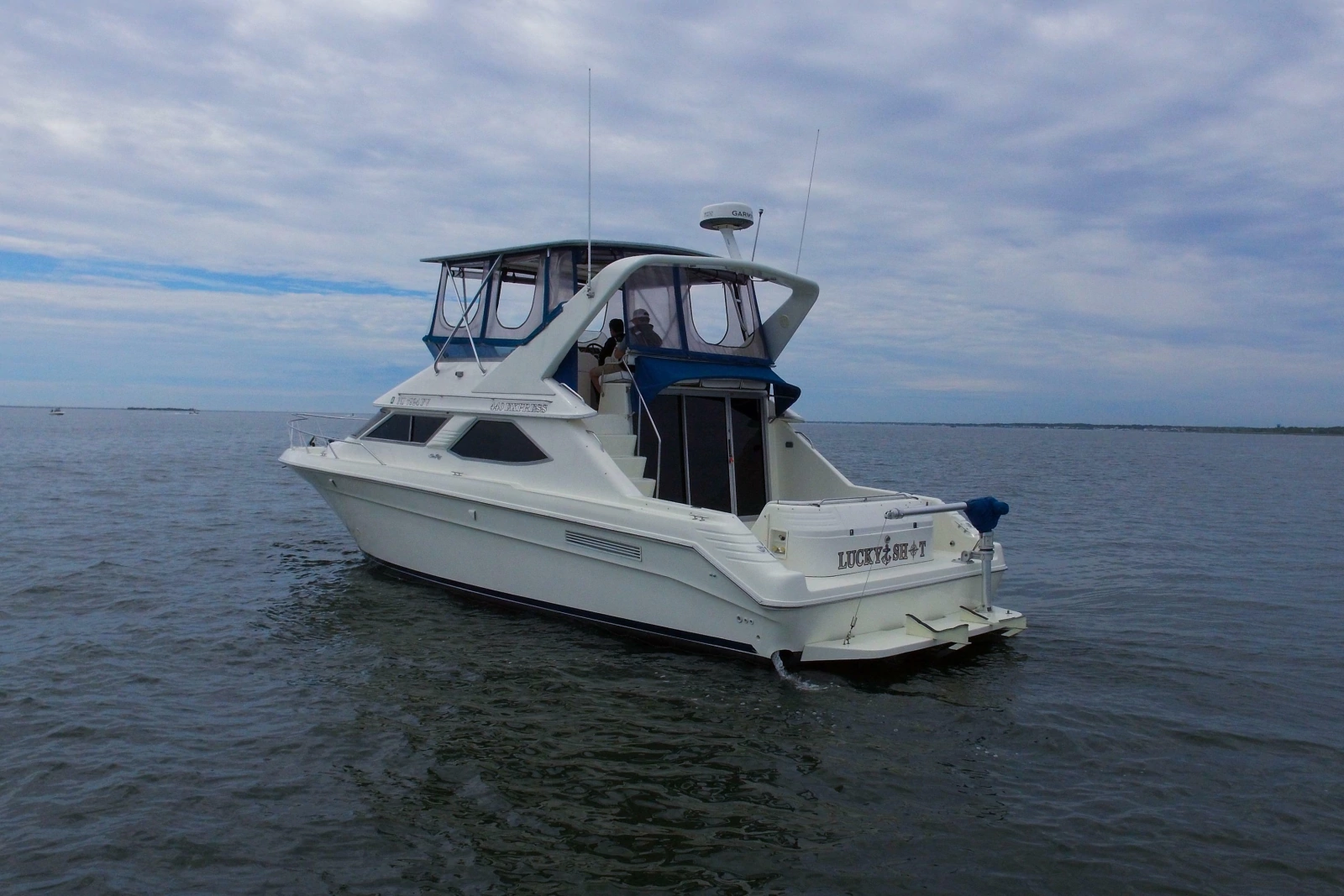 1993 Sea Ray 440 Express Bridge
