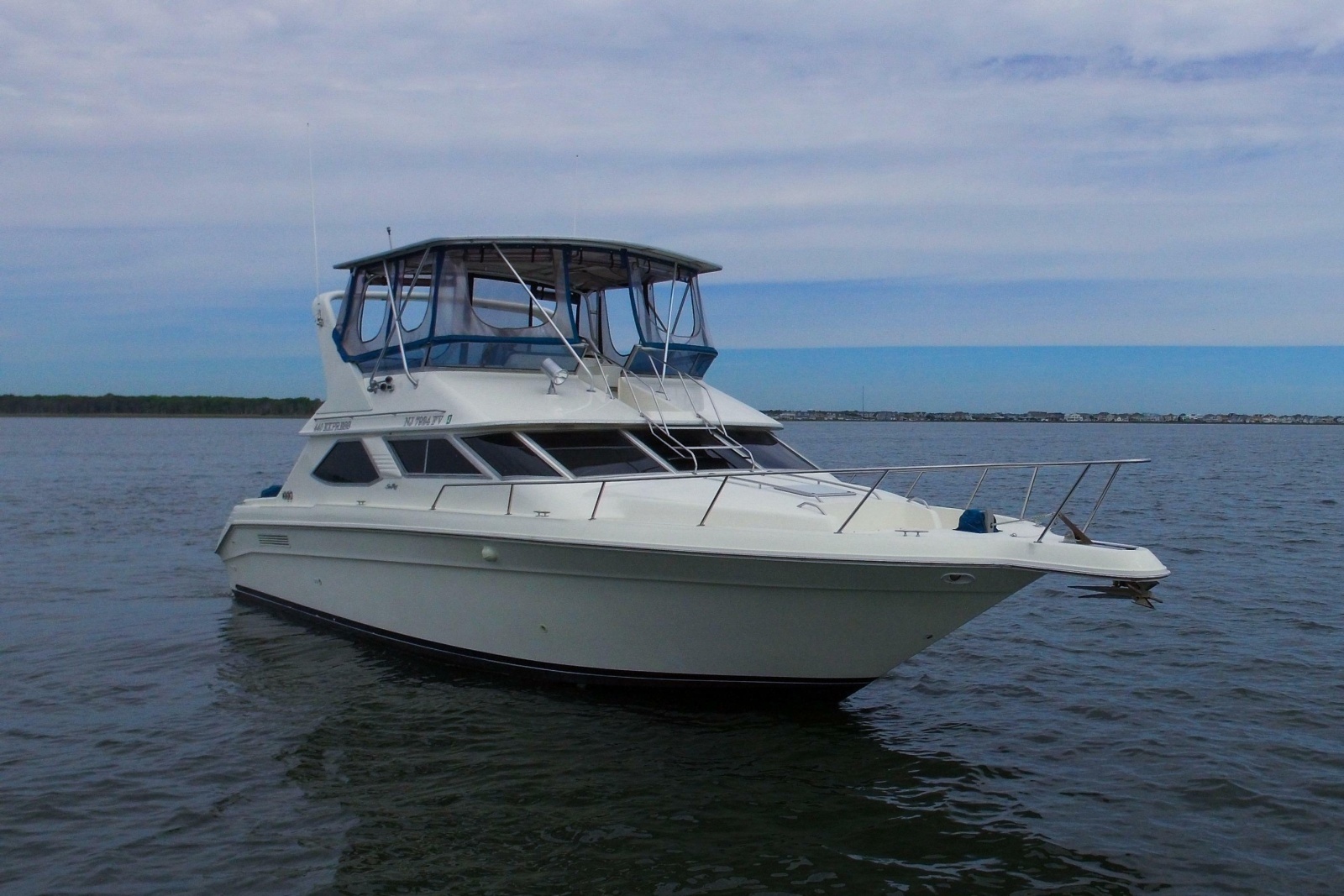 1993 Sea Ray 440 Express Bridge