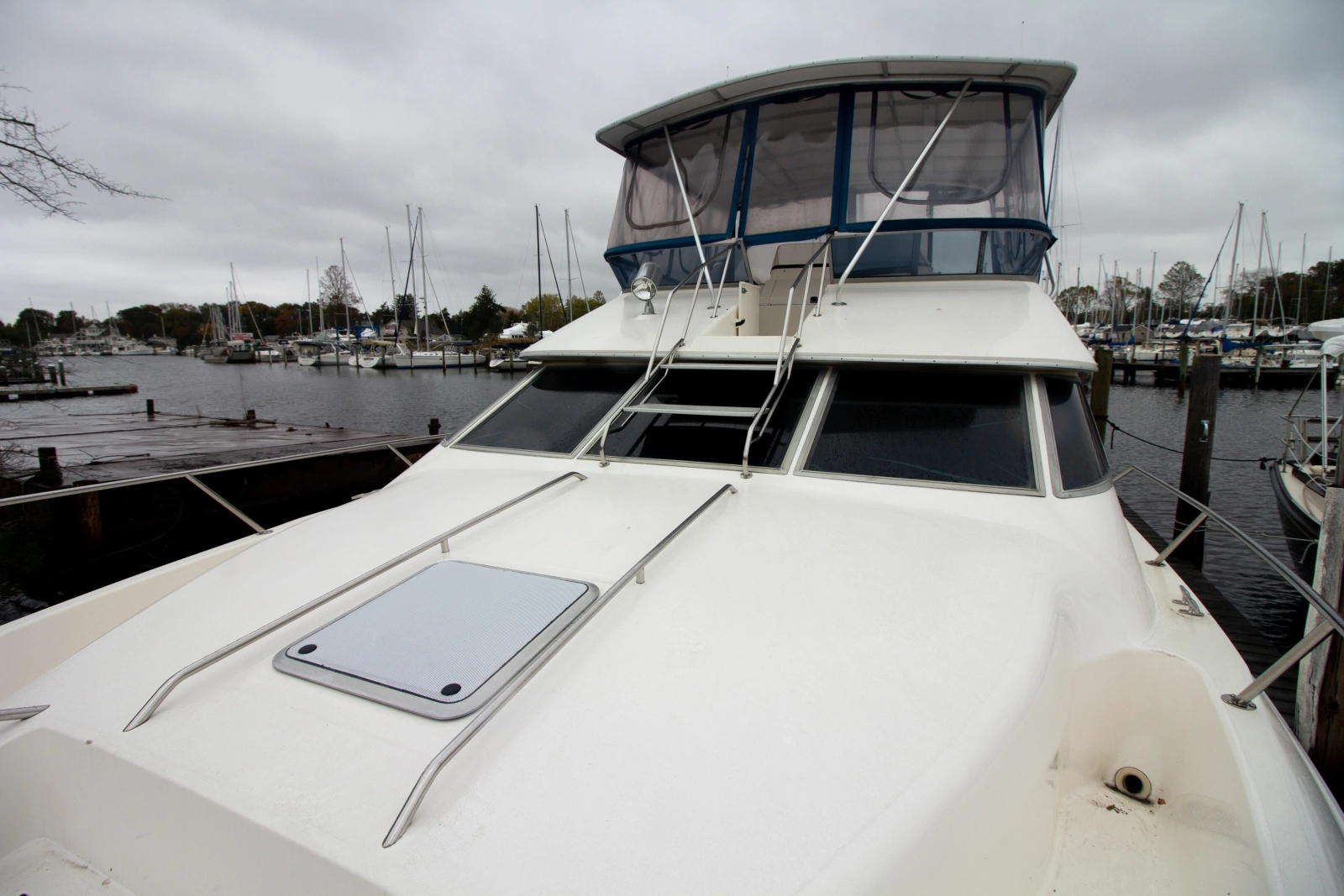 1993 Sea Ray 440 Express Bridge