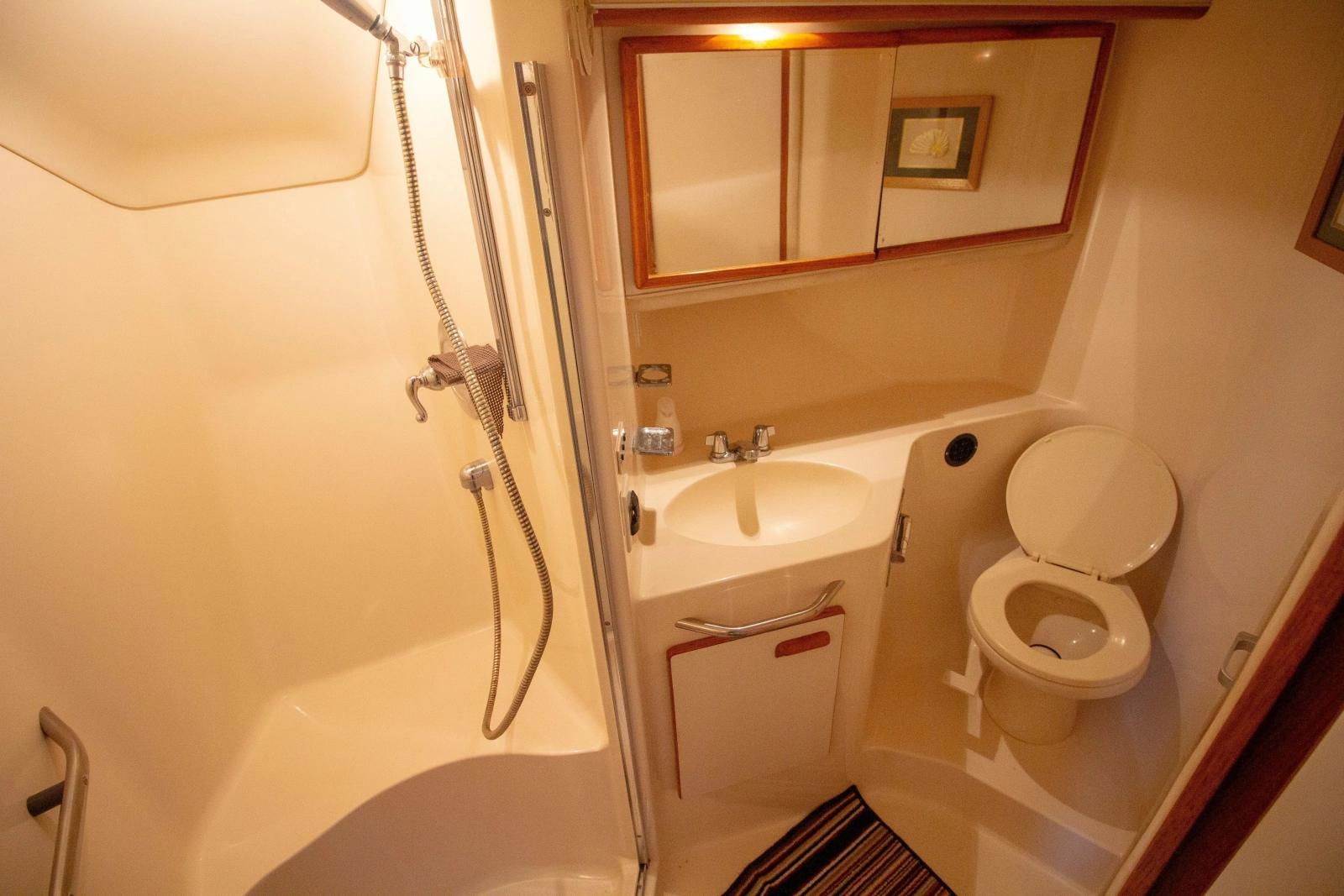 1993 Sea Ray 440 Express Bridge