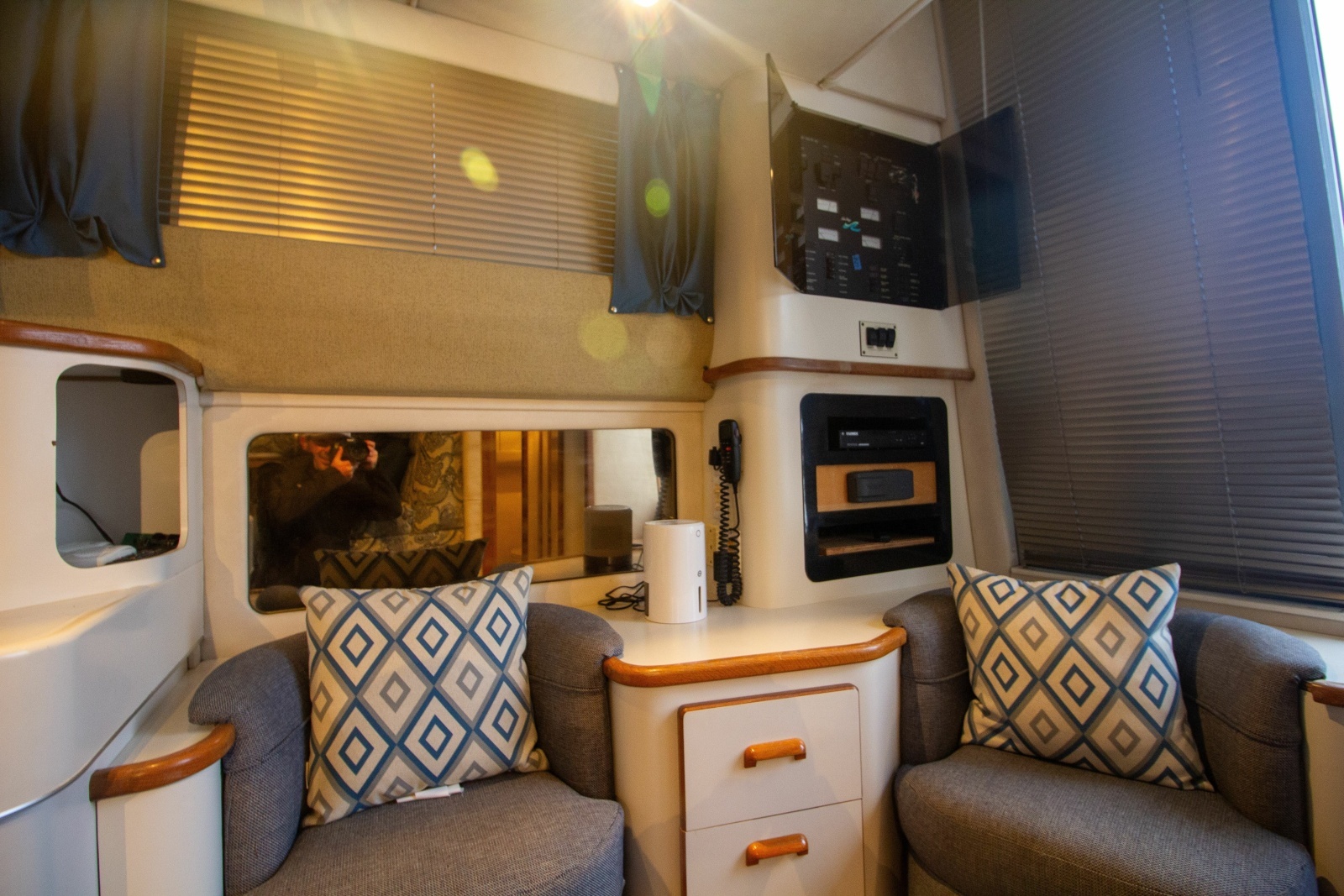 1993 Sea Ray 440 Express Bridge