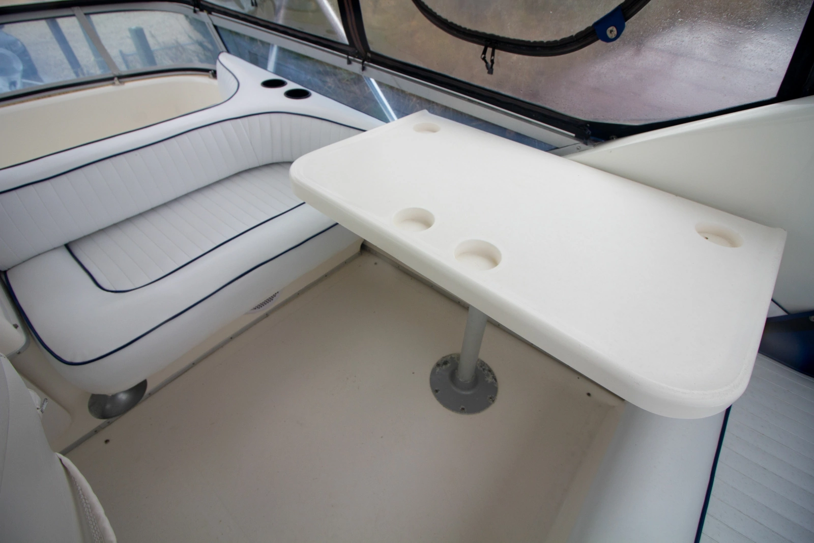 1993 Sea Ray 440 Express Bridge