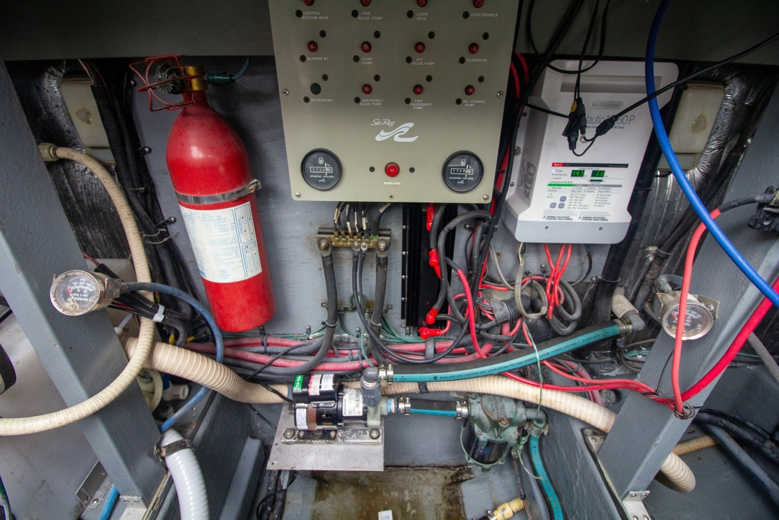 1993 Sea Ray 440 Express Bridge