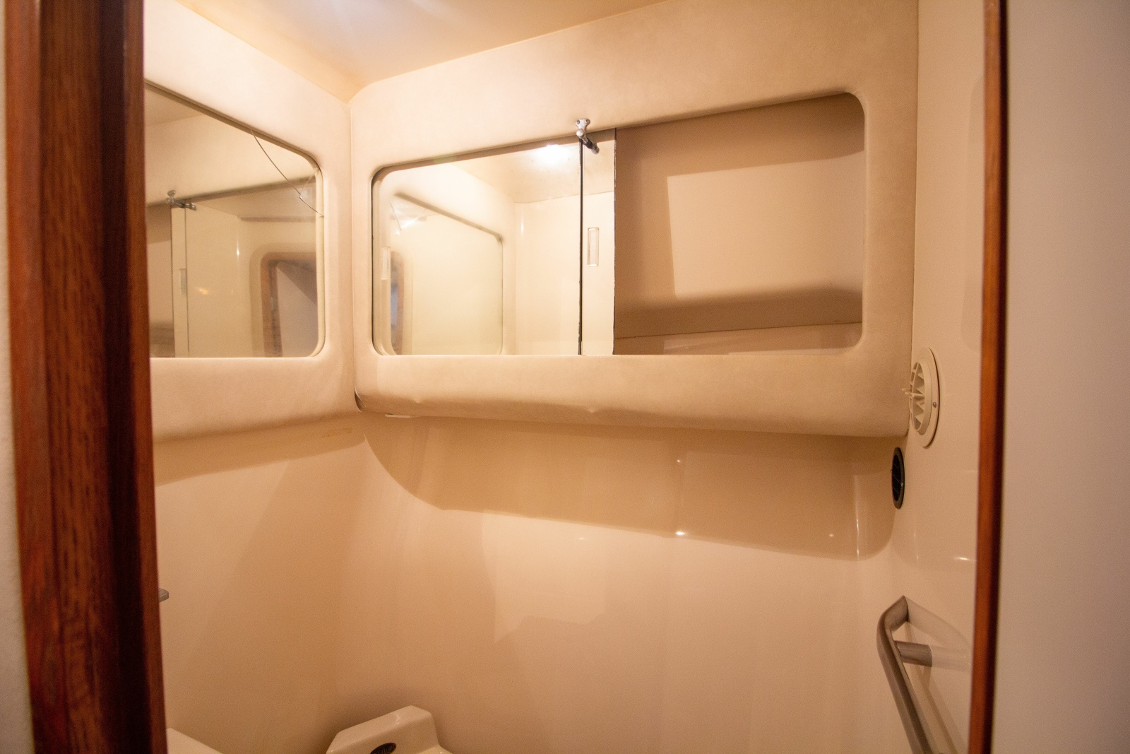 1993 Sea Ray 440 Express Bridge