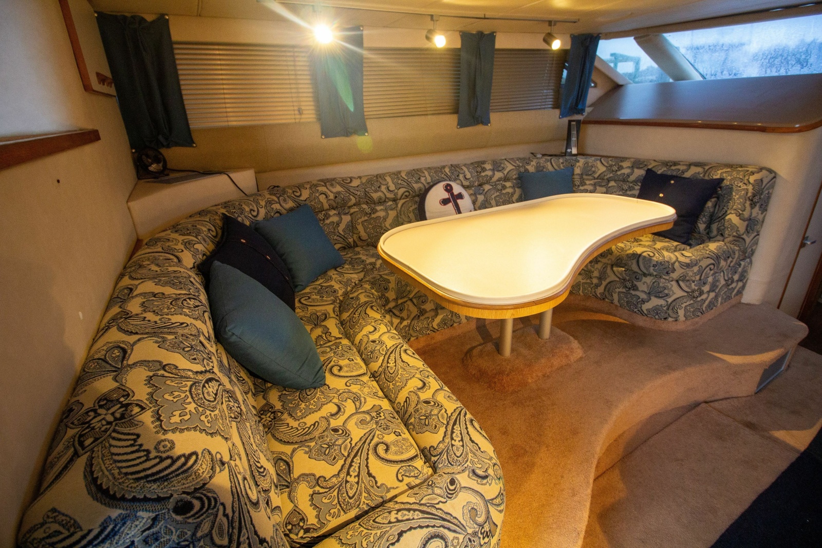 1993 Sea Ray 440 Express Bridge
