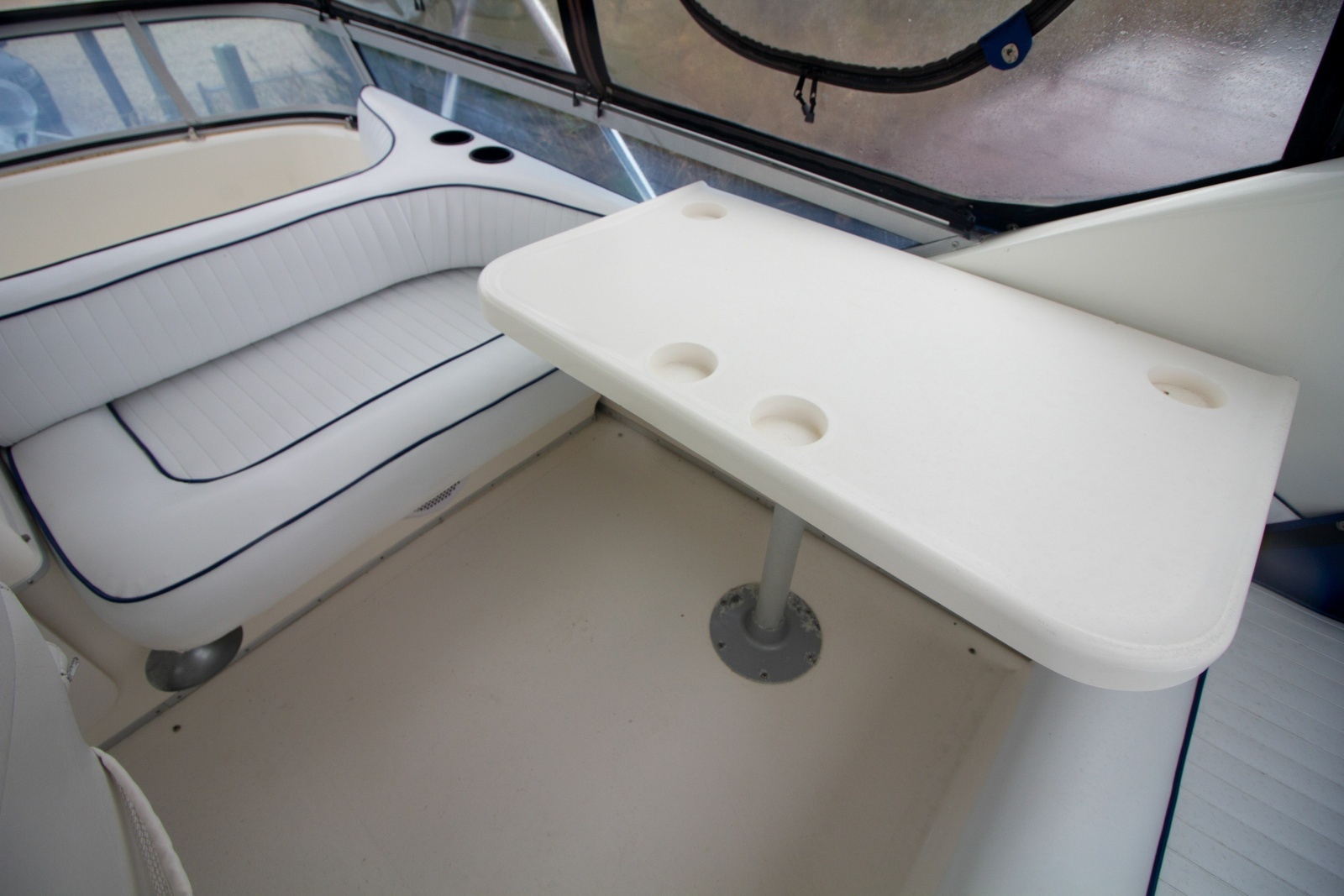 1993 Sea Ray 440 Express Bridge