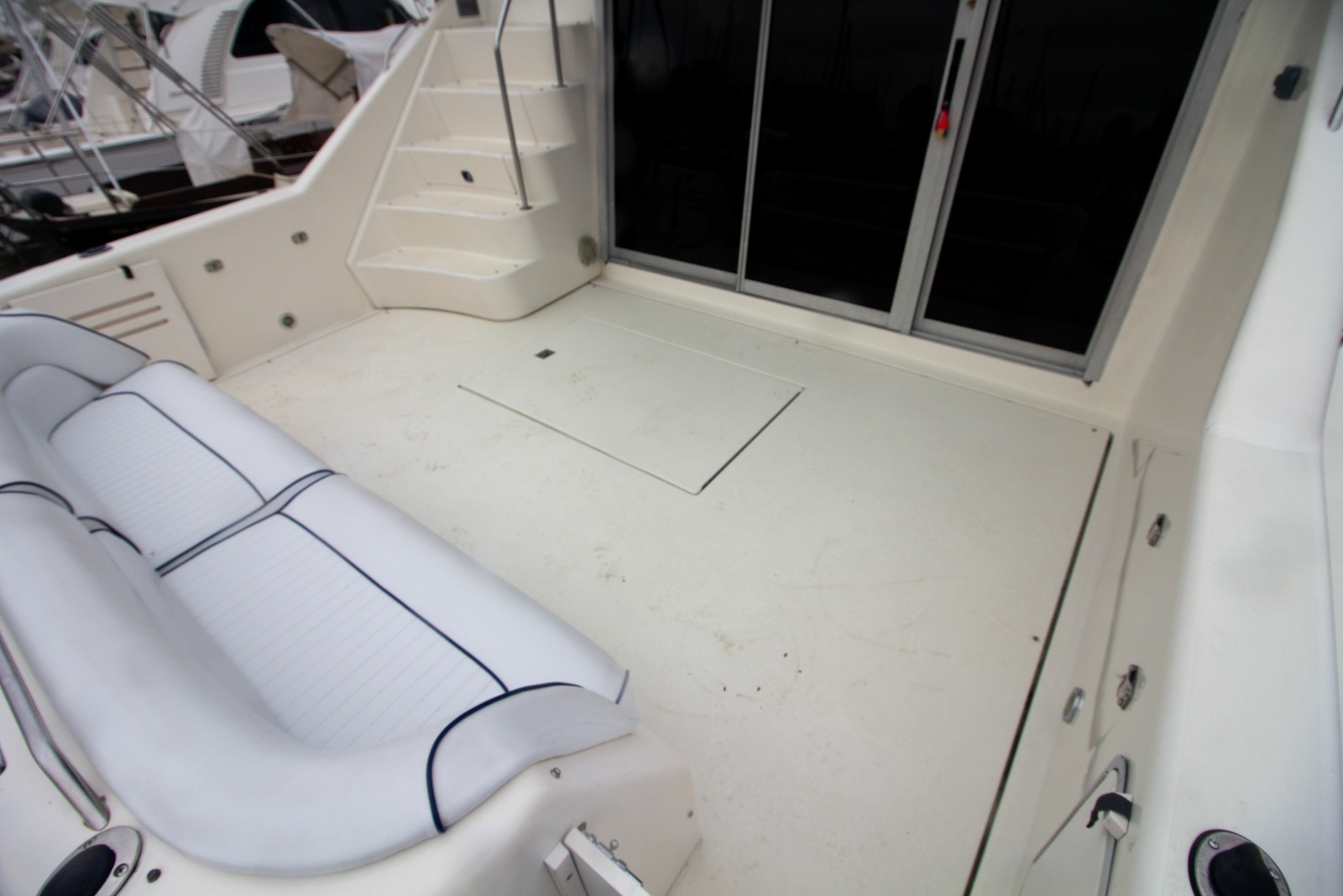 1993 Sea Ray 440 Express Bridge