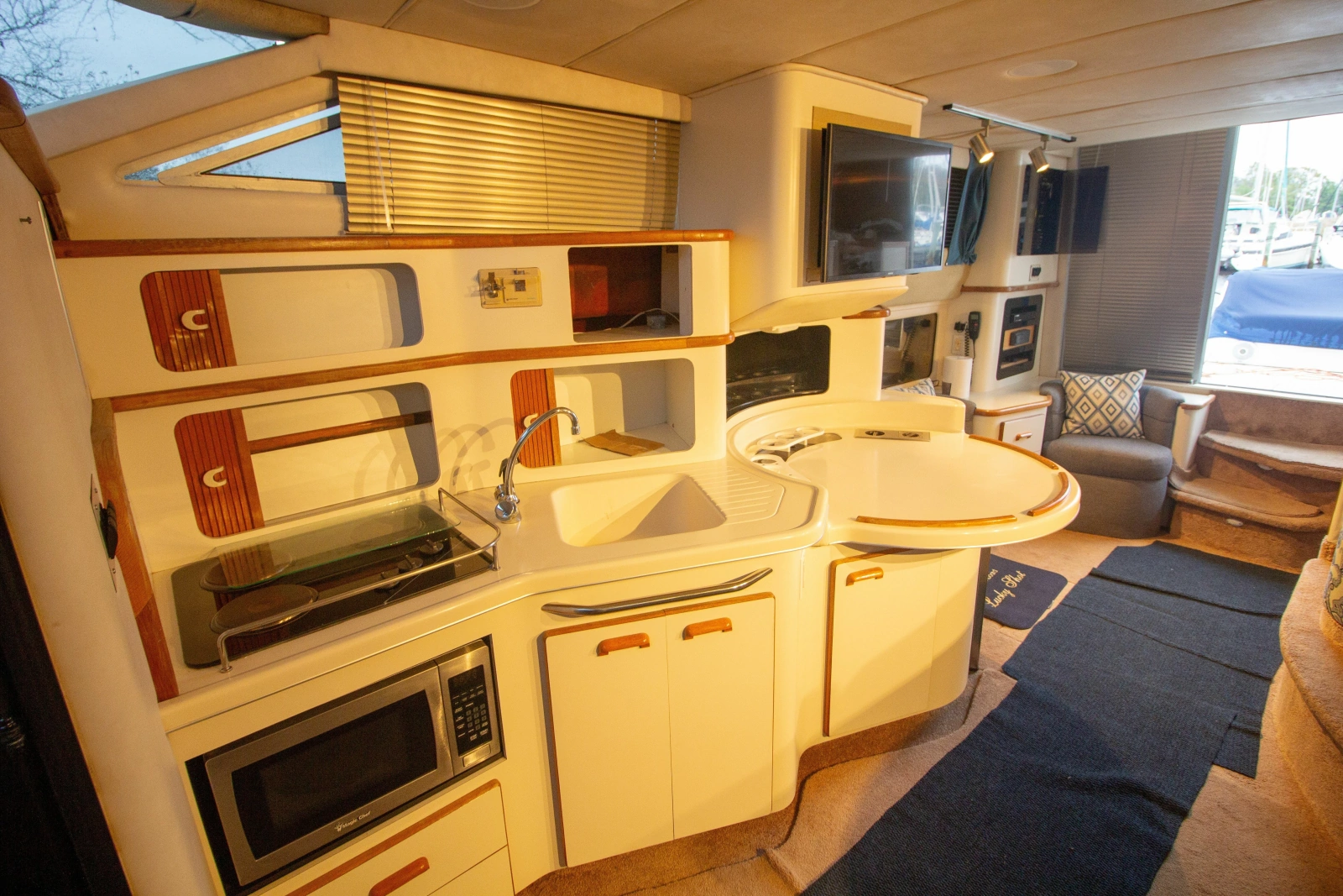 1993 Sea Ray 440 Express Bridge