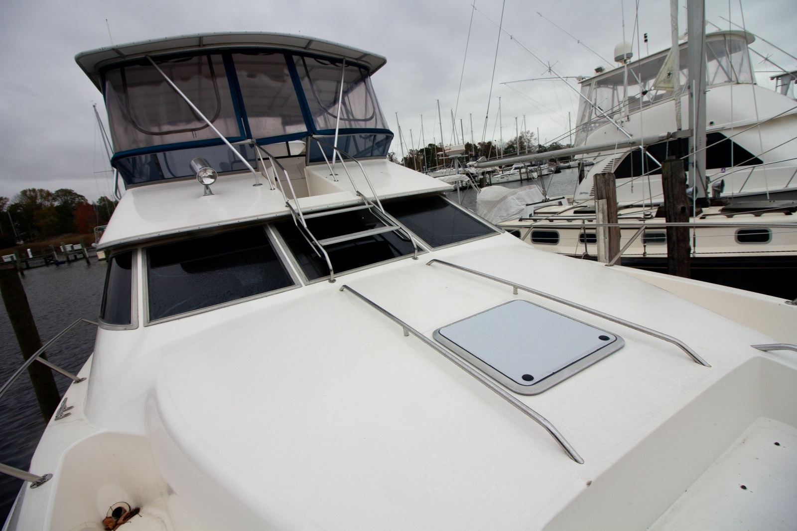 1993 Sea Ray 440 Express Bridge