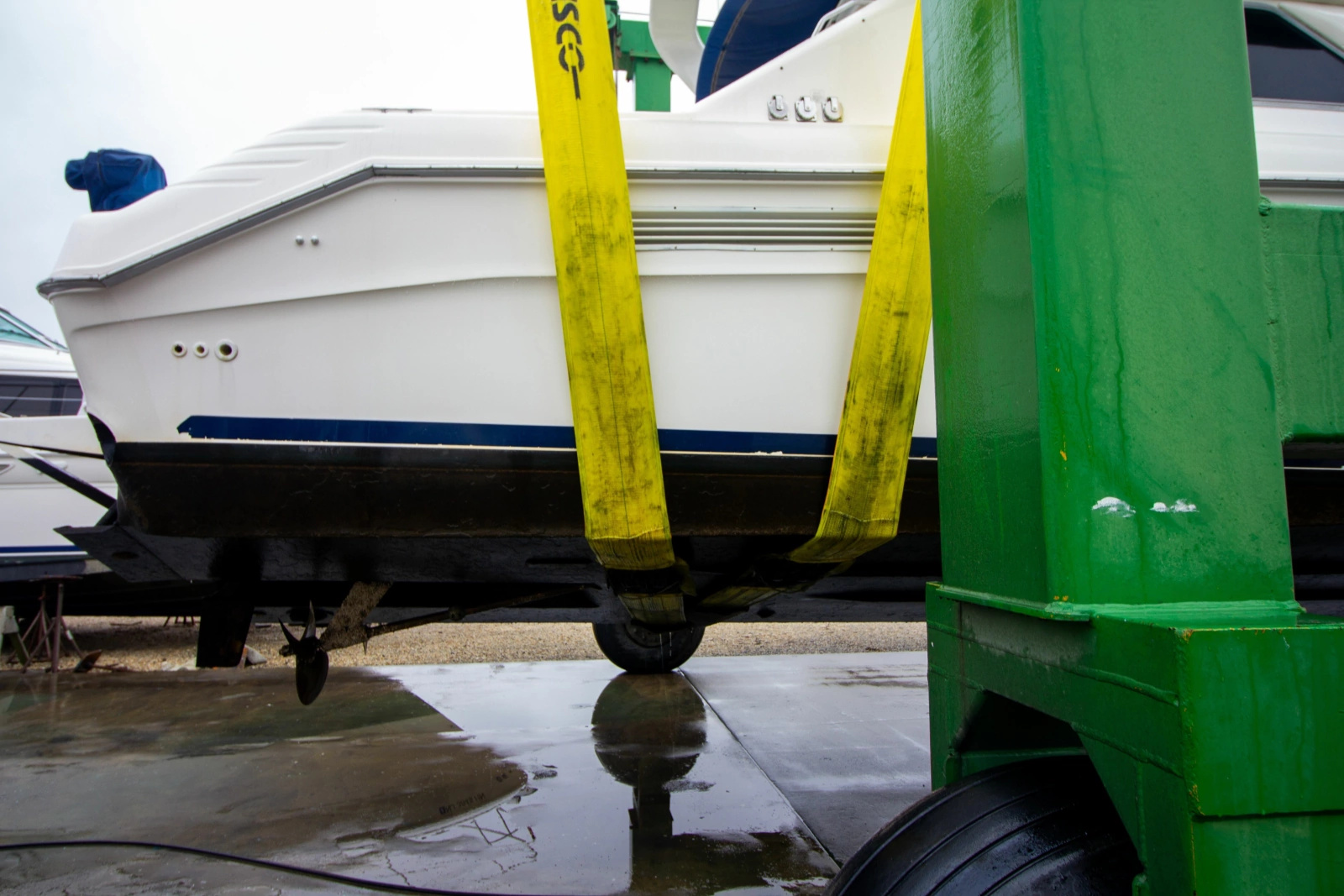 1993 Sea Ray 440 Express Bridge