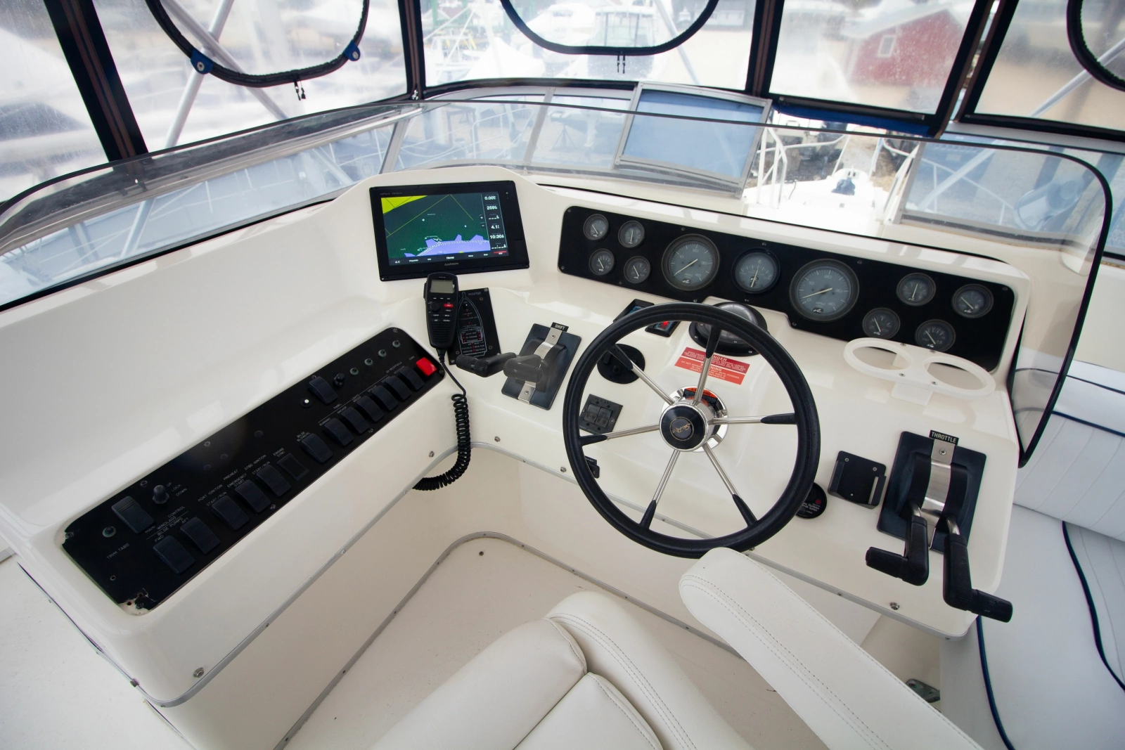 1993 Sea Ray 440 Express Bridge