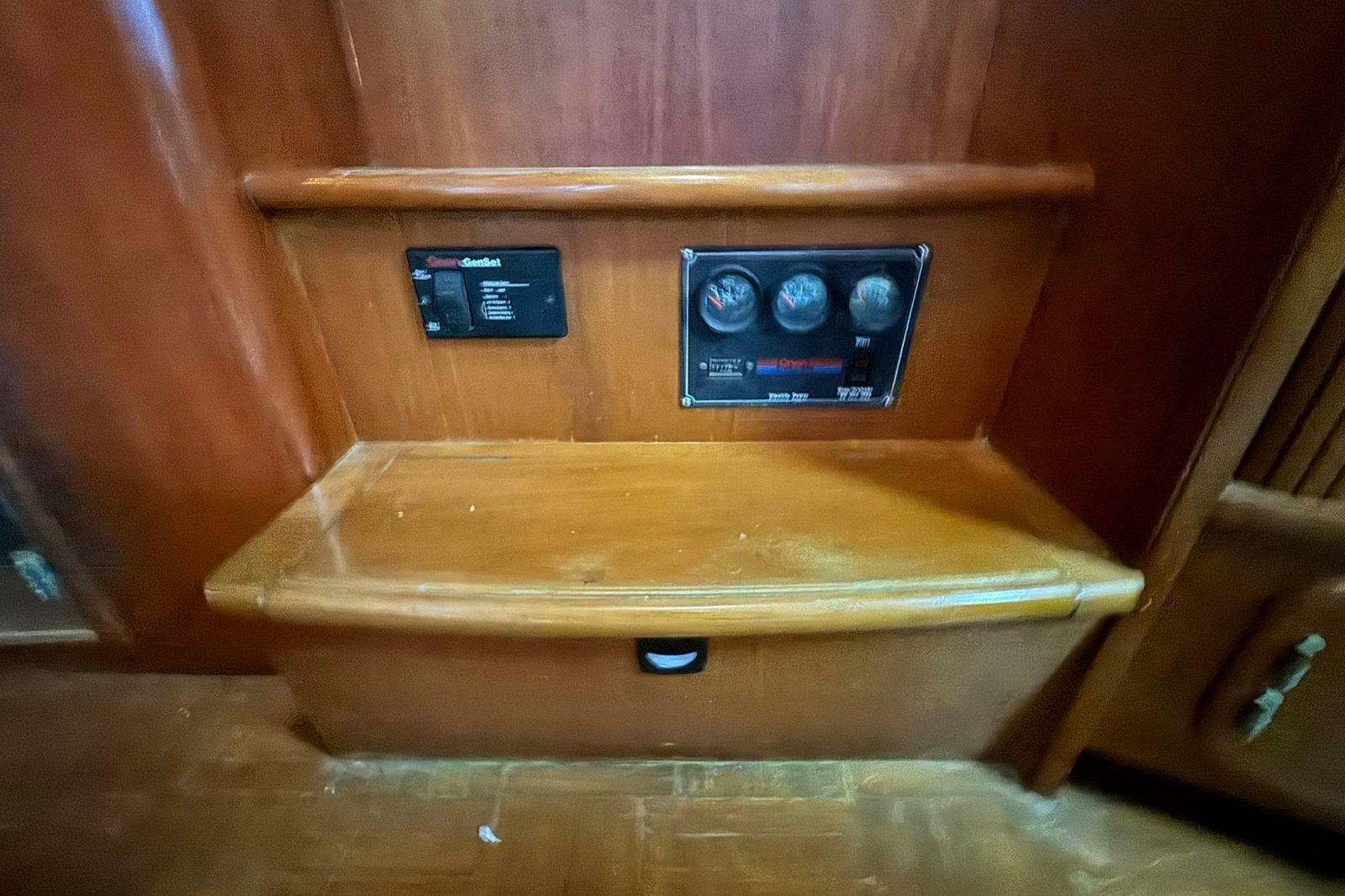 1991 DeFever 44