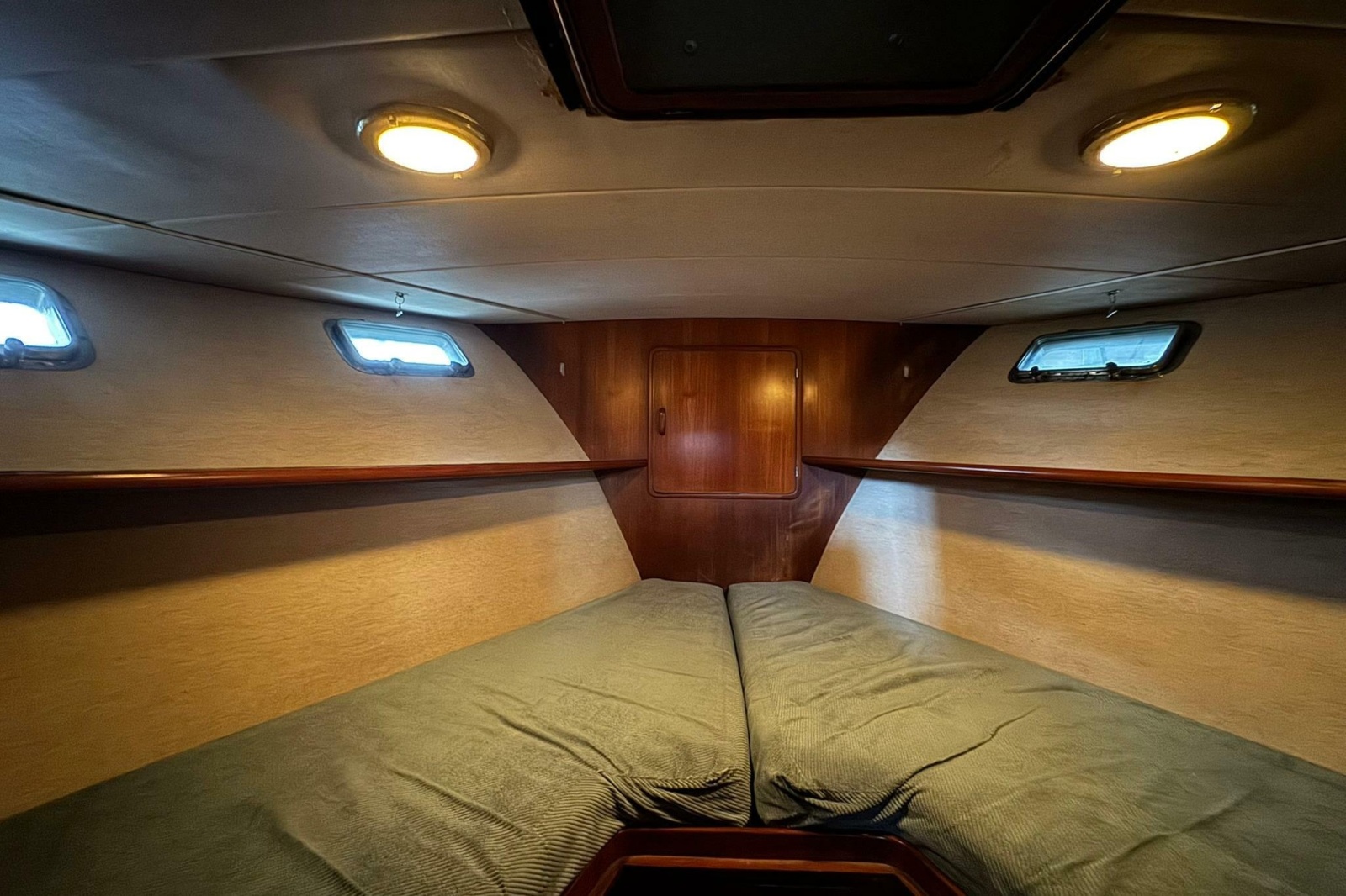 1991 DeFever 44