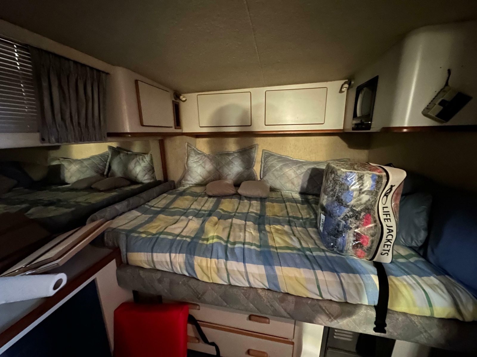 1991 Sea Ray 380 Aft Cabin