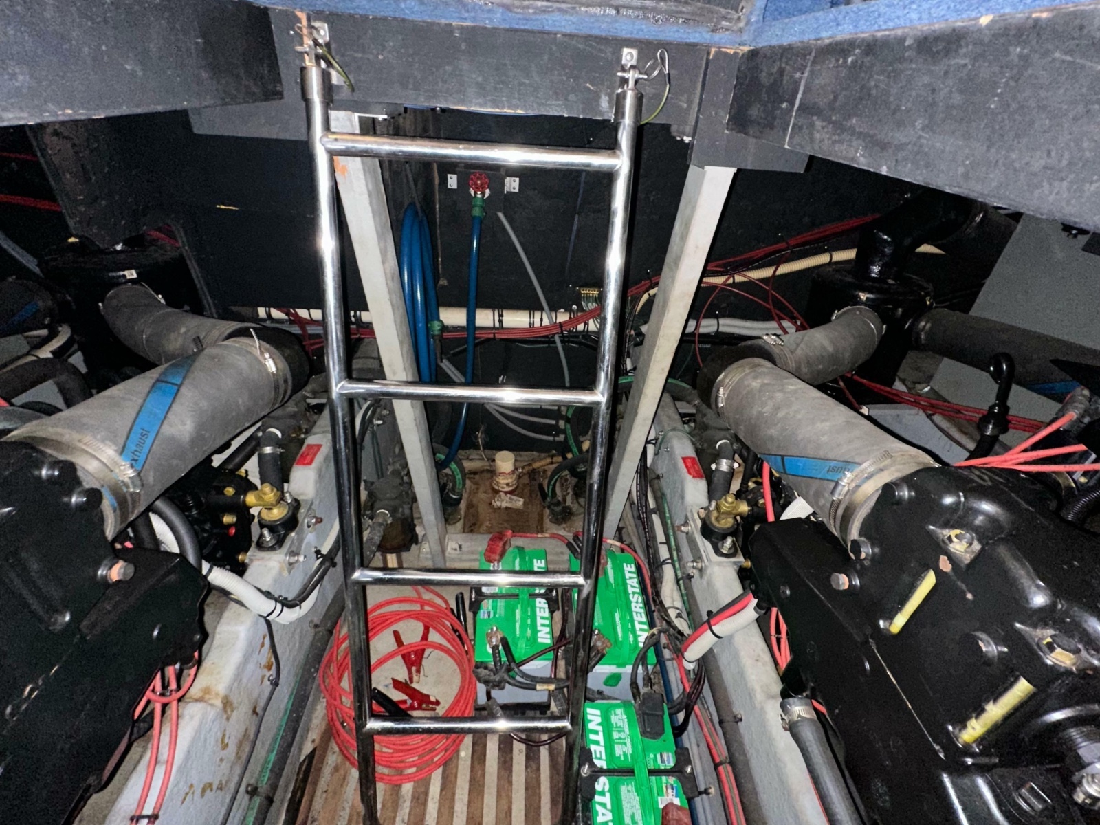 1991 Sea Ray 380 Aft Cabin
