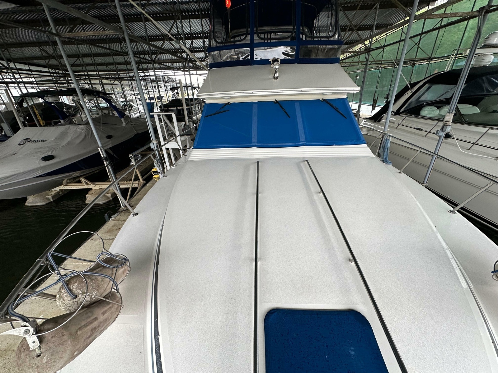1991 Sea Ray 380 Aft Cabin