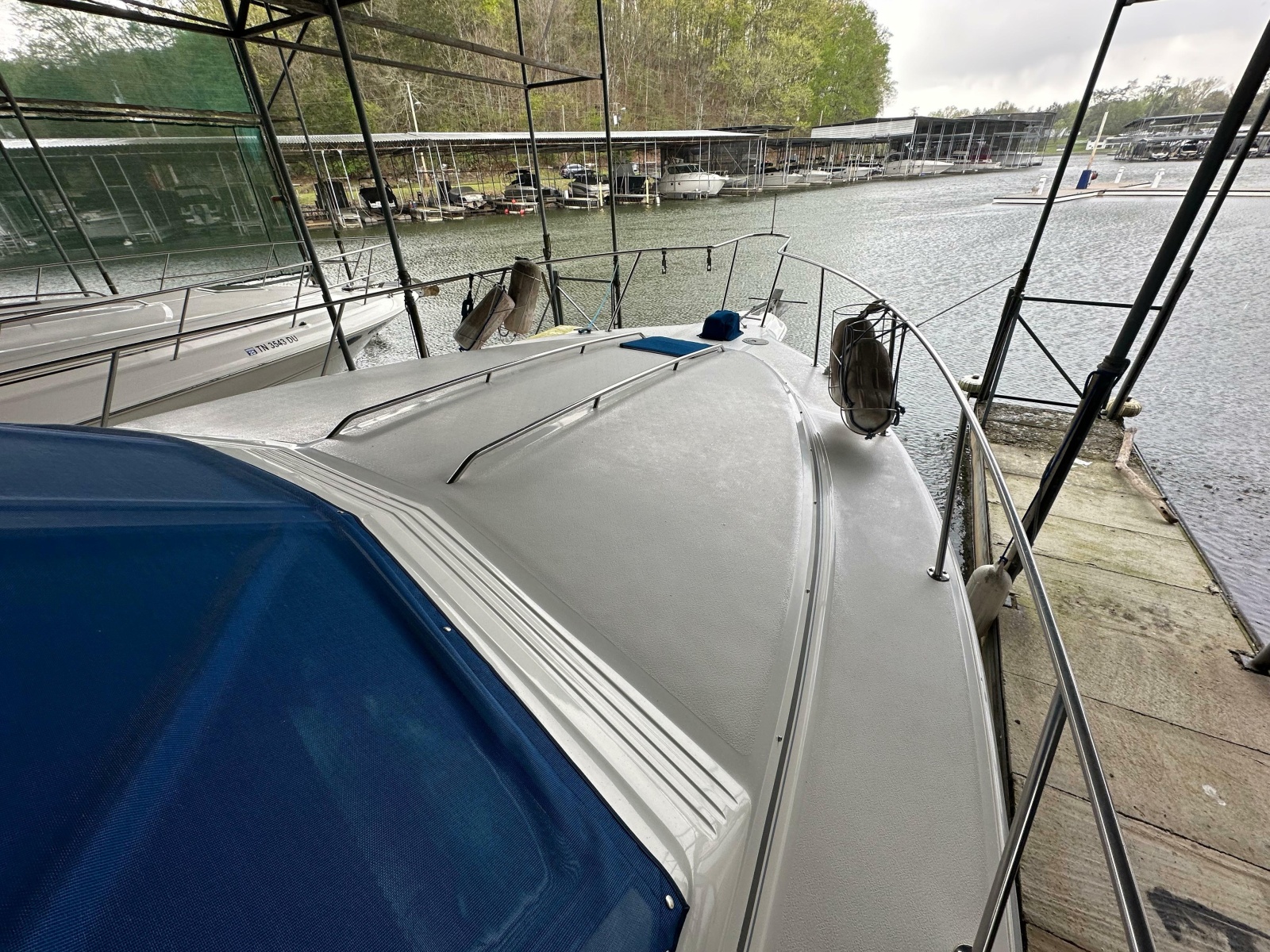 1991 Sea Ray 380 Aft Cabin