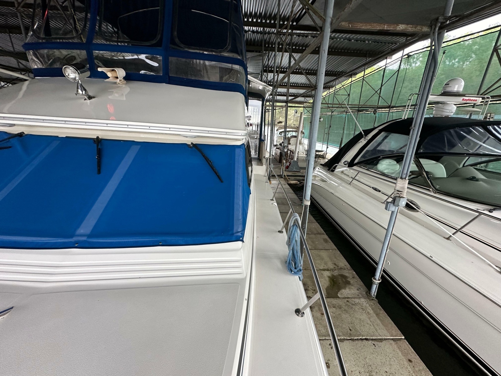 1991 Sea Ray 380 Aft Cabin
