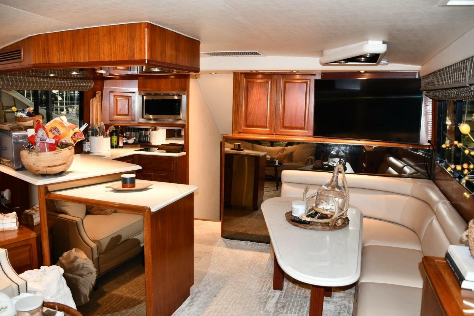 1990 Viking 53 Convertible