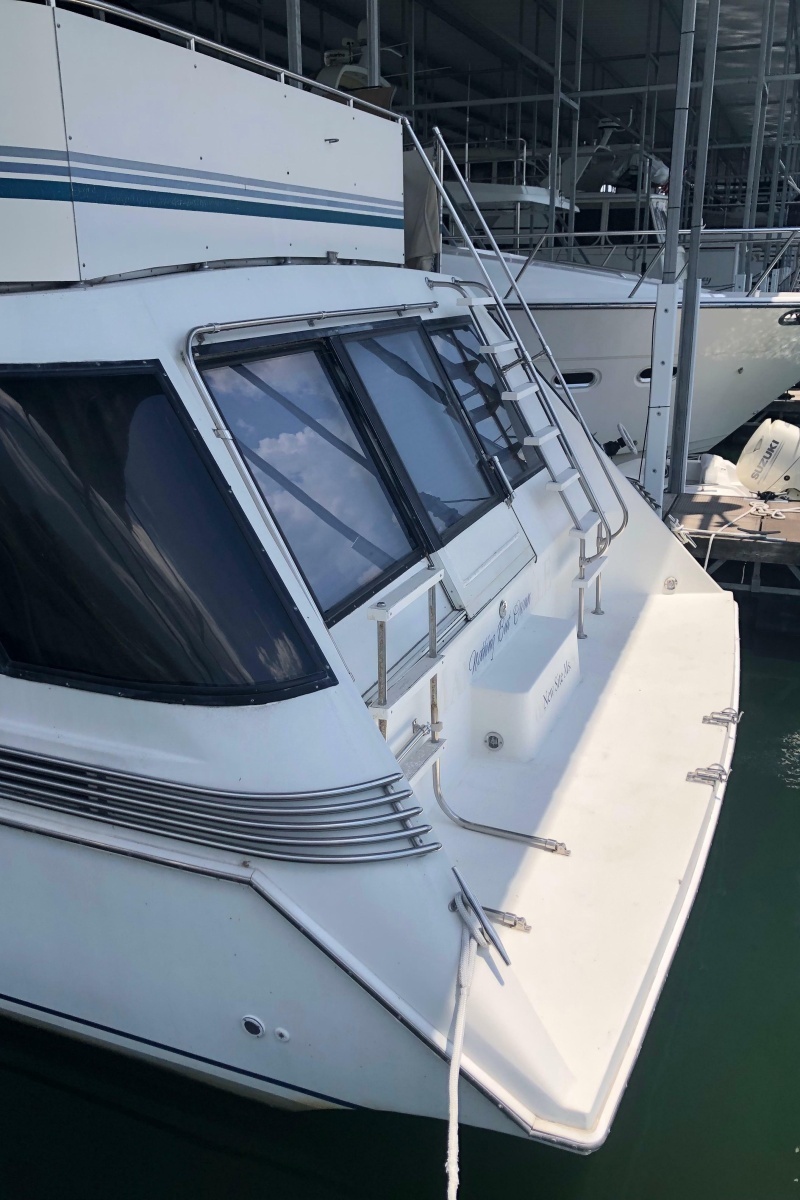 1989 Bluewater Yachts 55' Coastal Cruiser