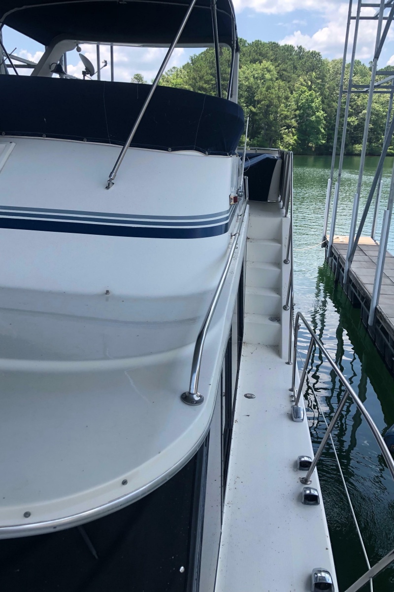 1989 Bluewater Yachts 55' Coastal Cruiser