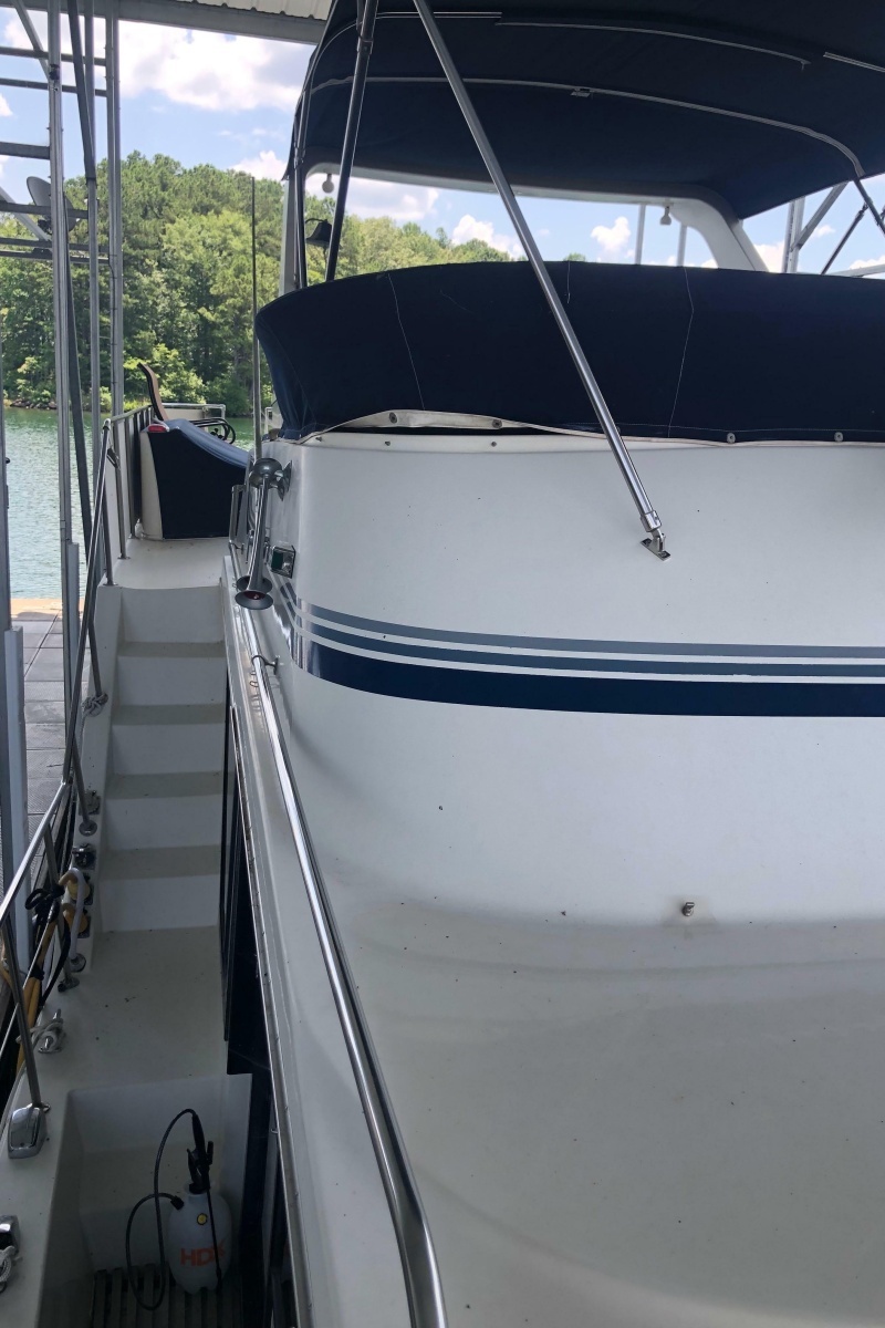1989 Bluewater Yachts 55' Coastal Cruiser