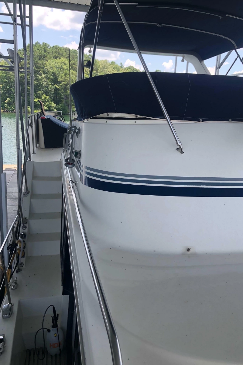 1989 Bluewater Yachts 55' Coastal Cruiser