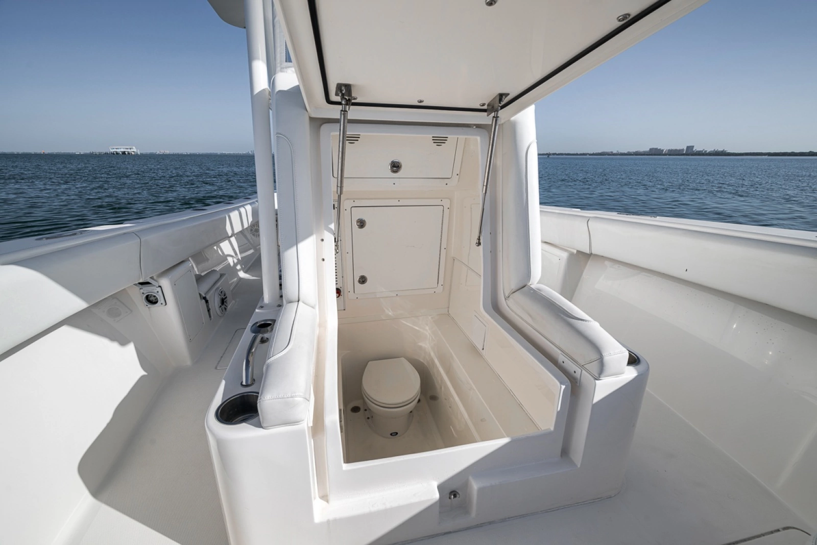 2023 SeaVee 290B