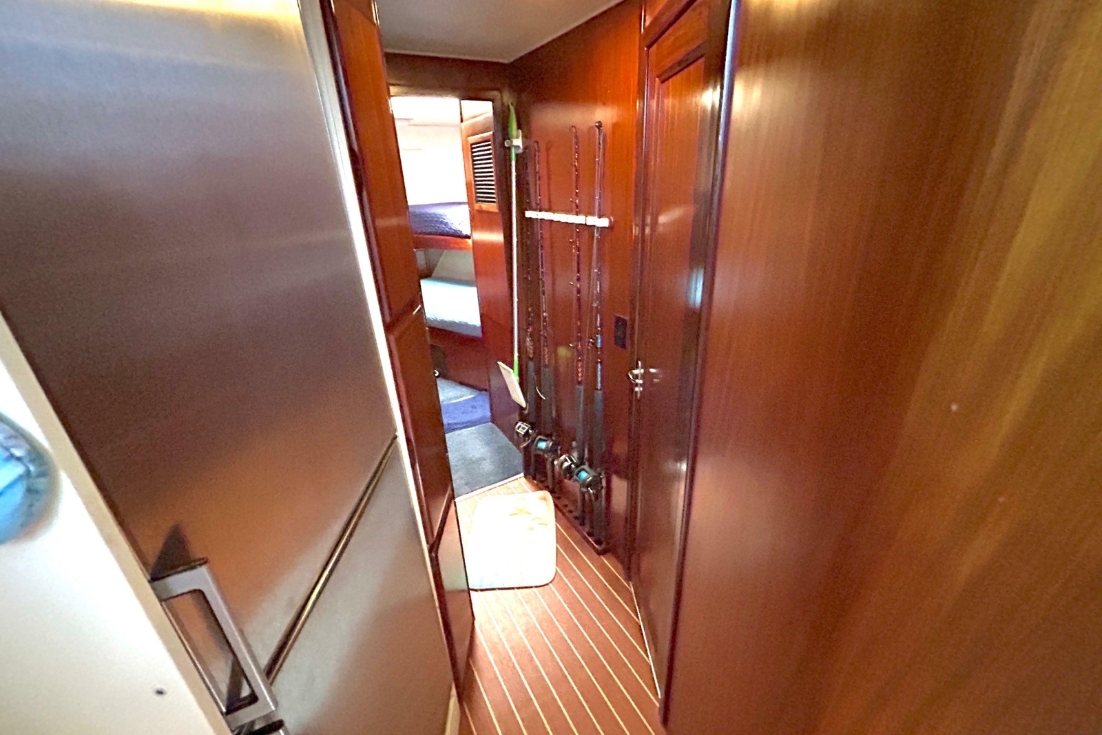 1989 Hatteras 45 Convertible