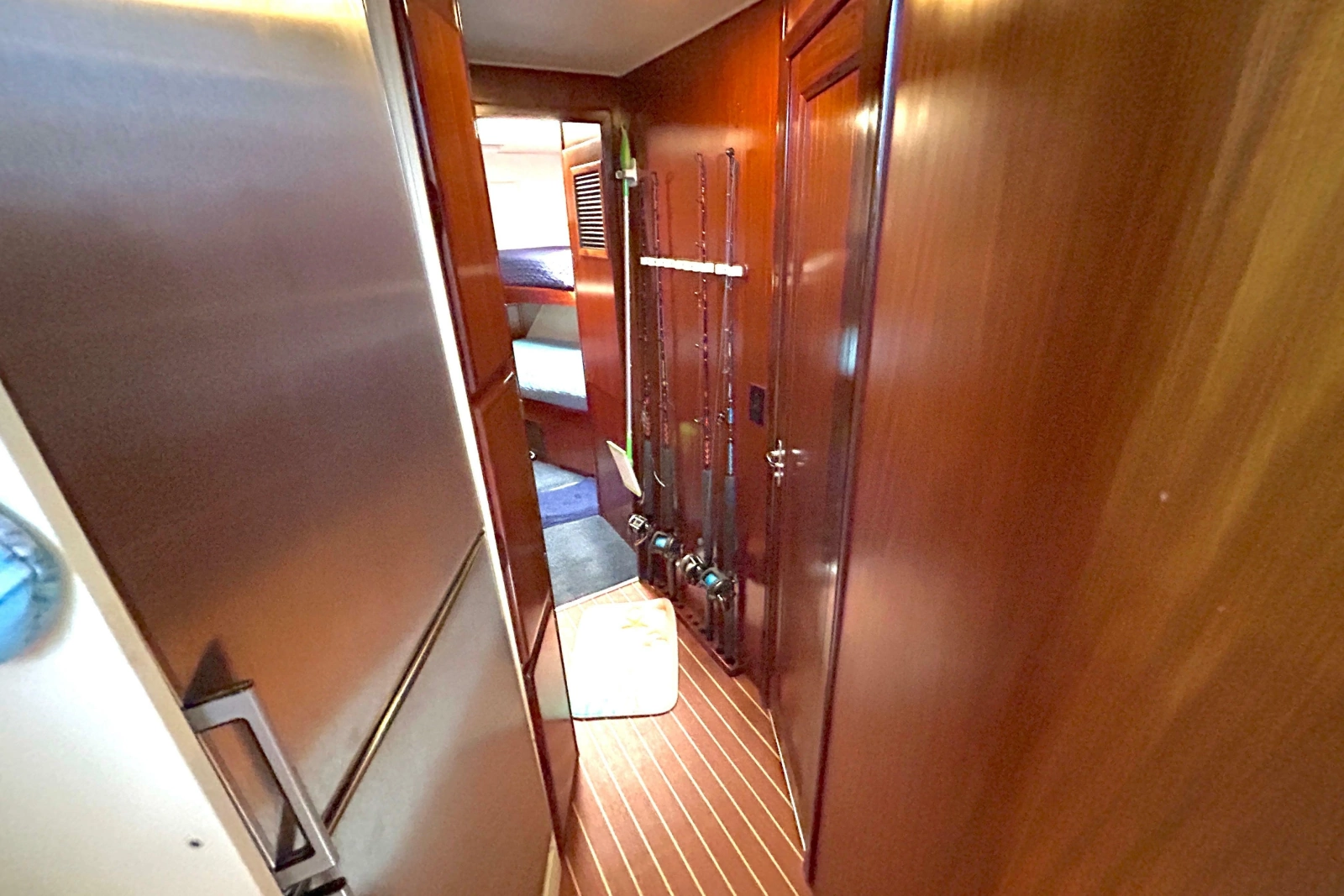 1989 Hatteras 45 Convertible