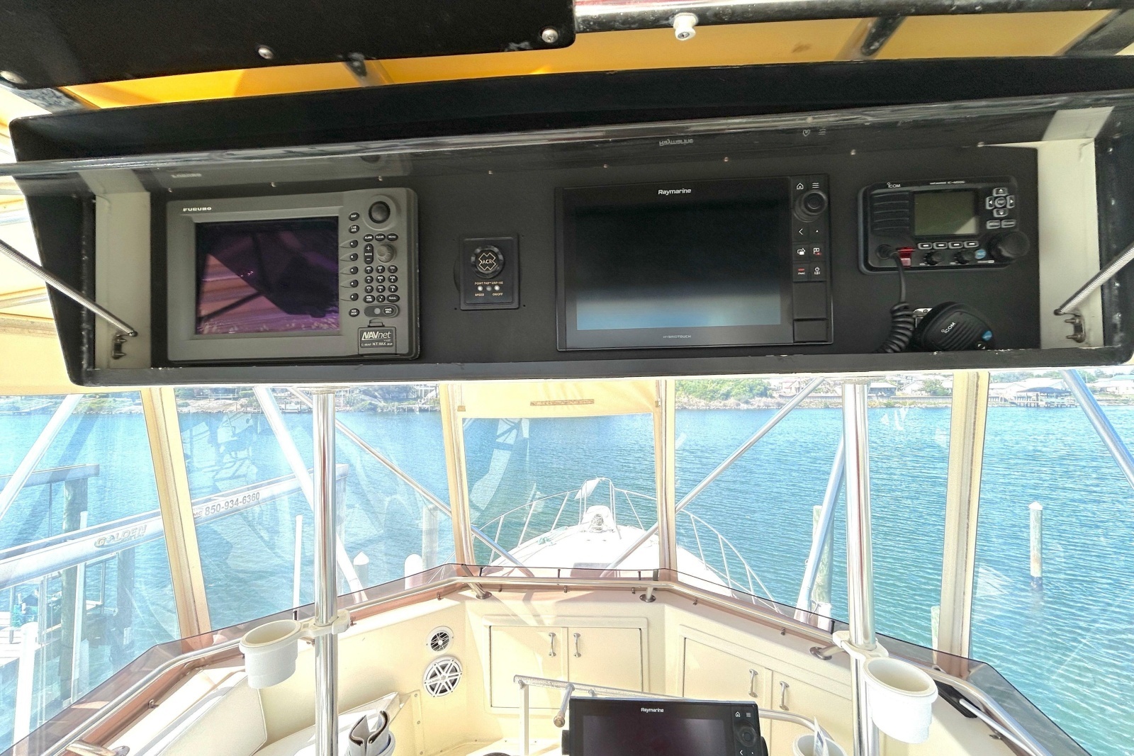1989 Hatteras 45 Convertible