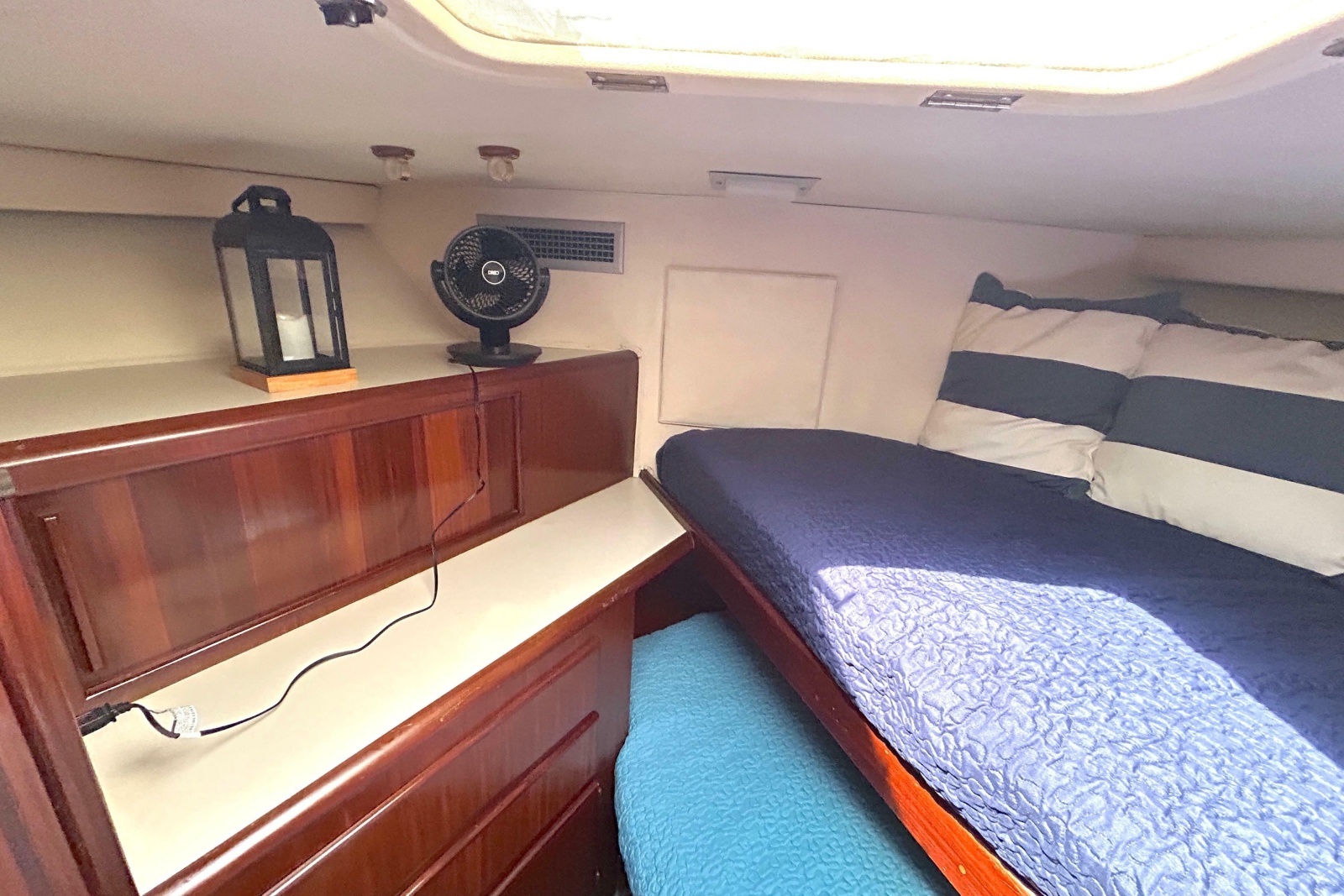 1989 Hatteras 45 Convertible