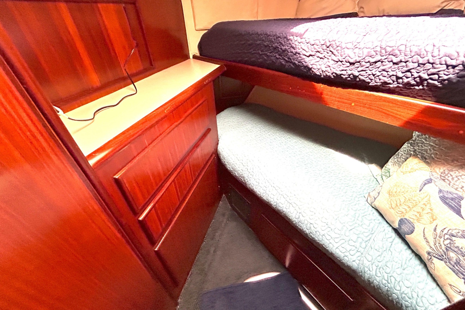 1989 Hatteras 45 Convertible