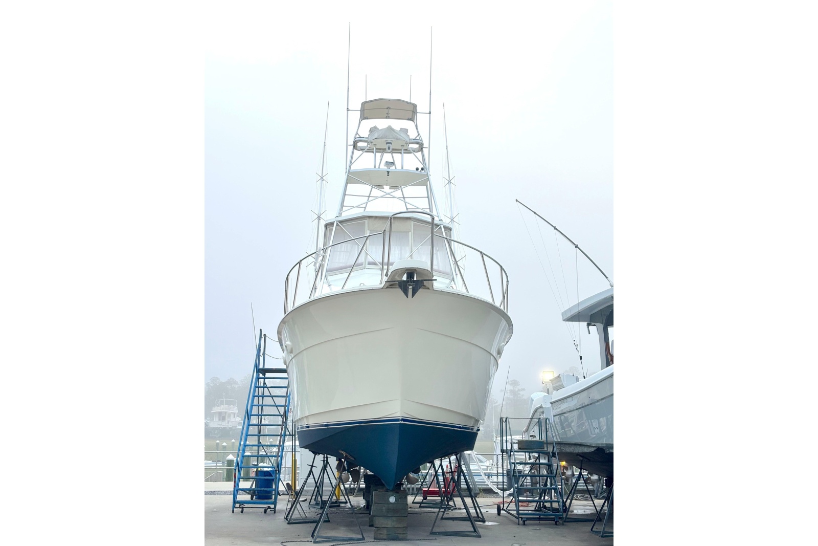 1989 Hatteras 45 Convertible