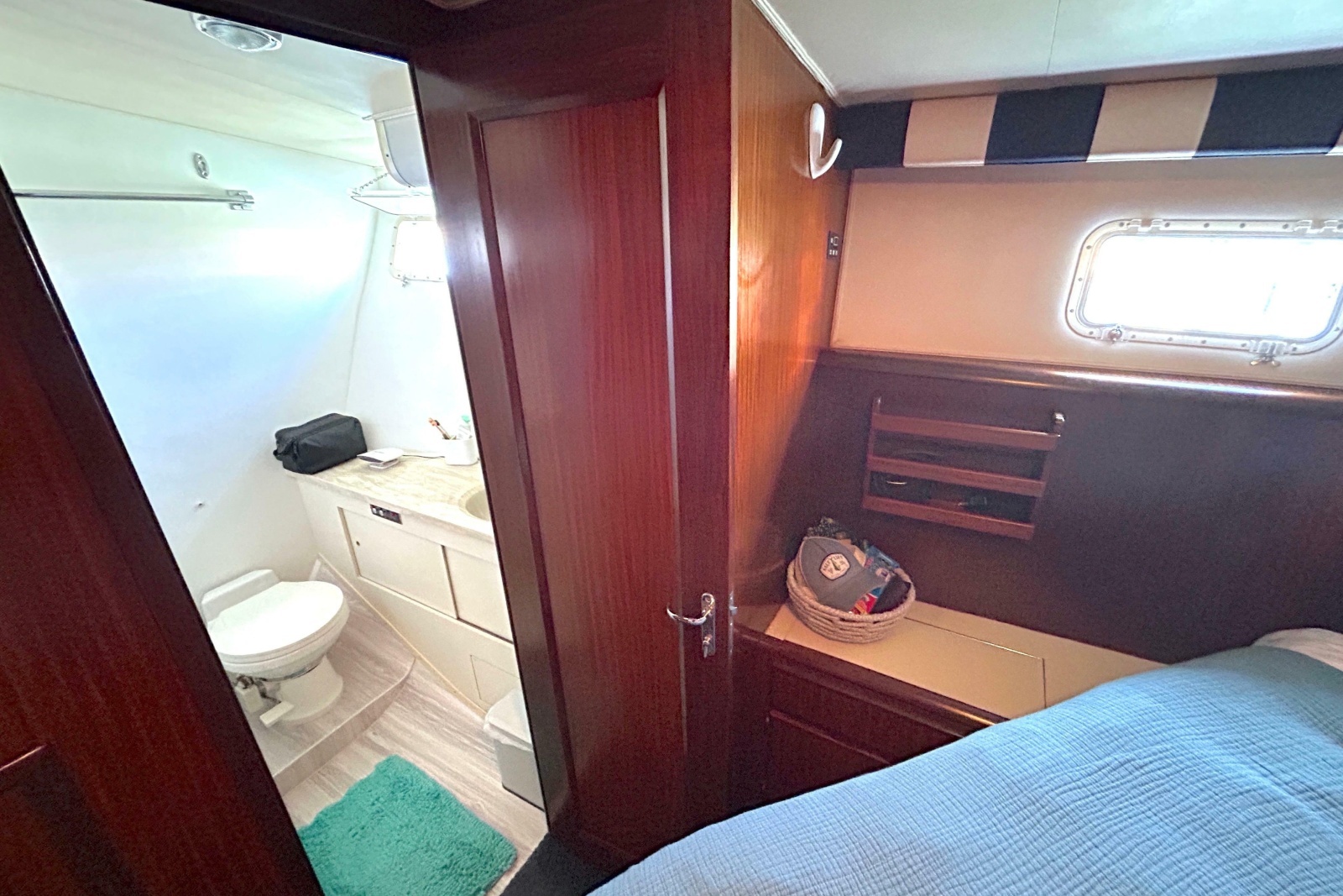 1989 Hatteras 45 Convertible
