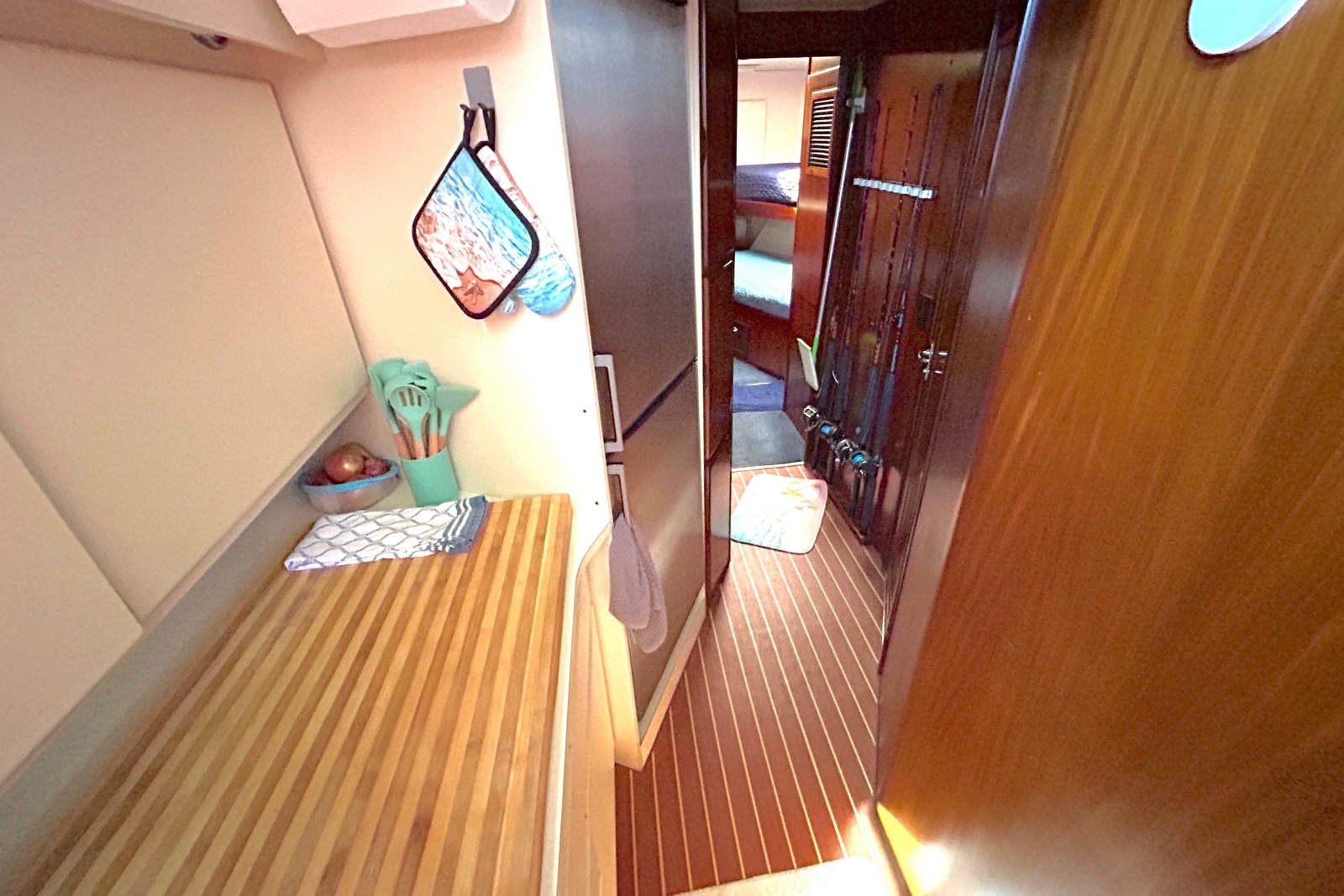 1989 Hatteras 45 Convertible