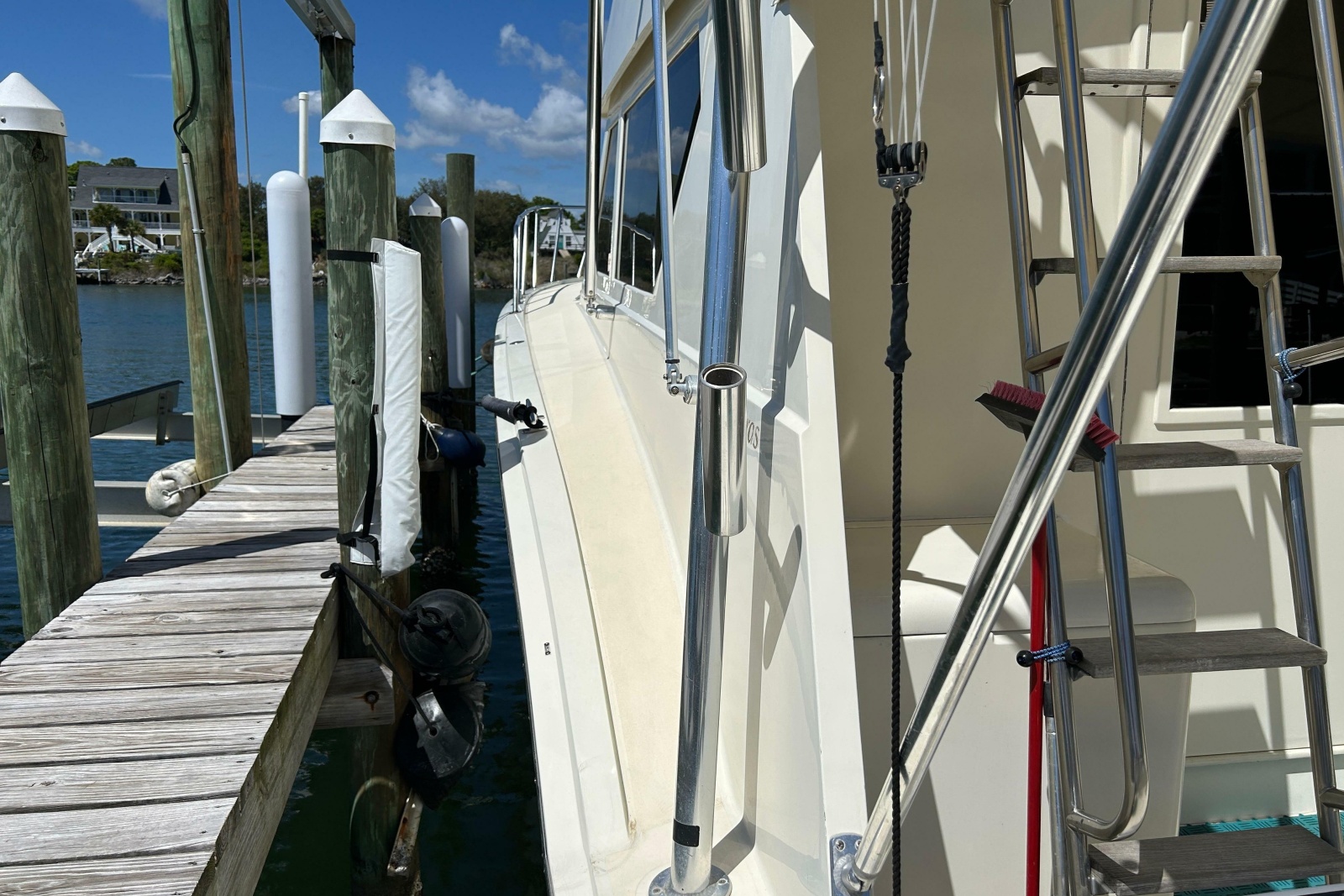 1989 Hatteras 45 Convertible