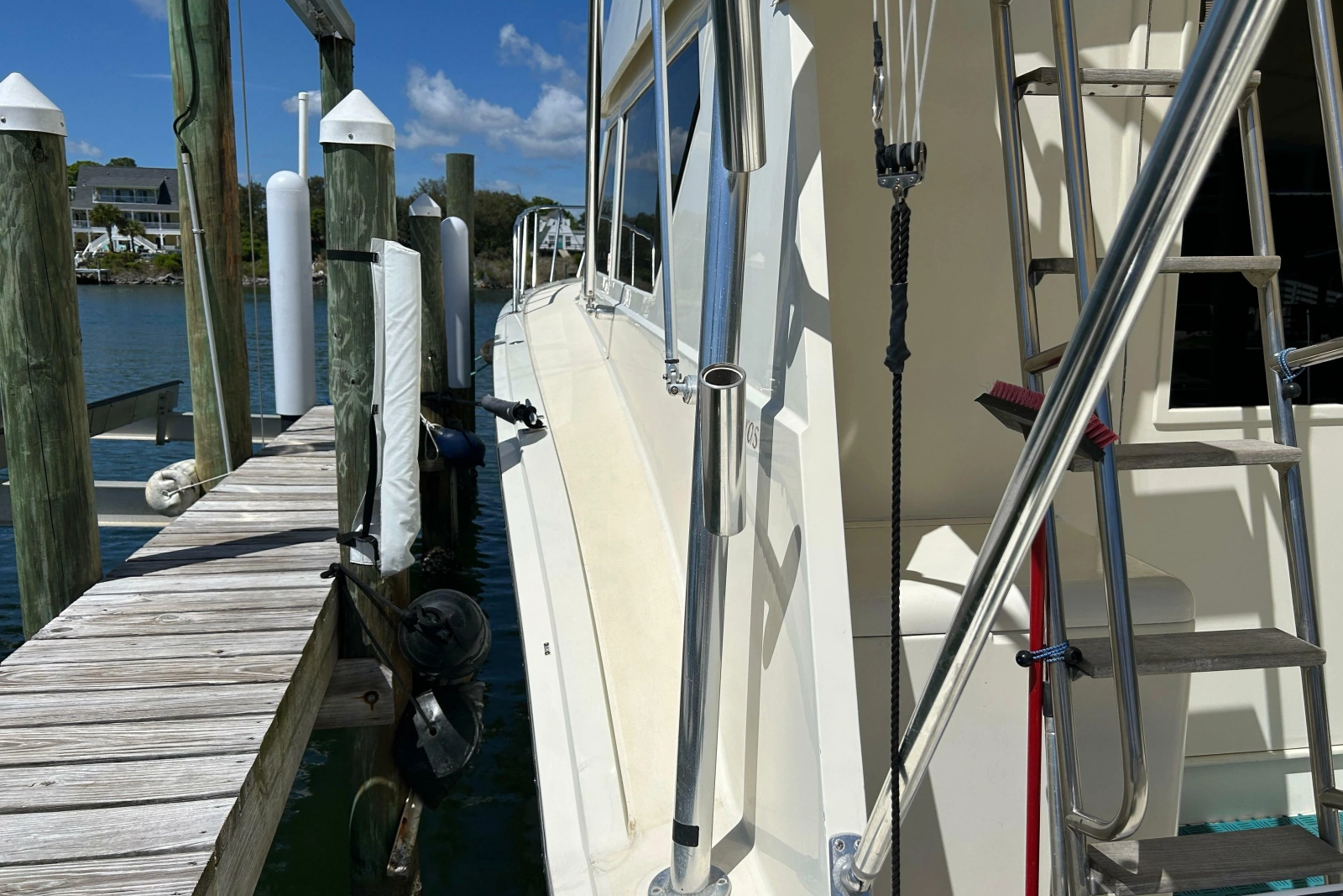 1989 Hatteras 45 Convertible