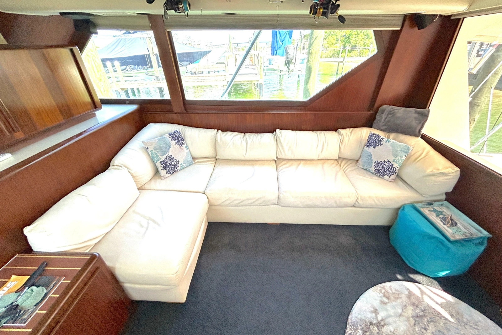 1989 Hatteras 45 Convertible