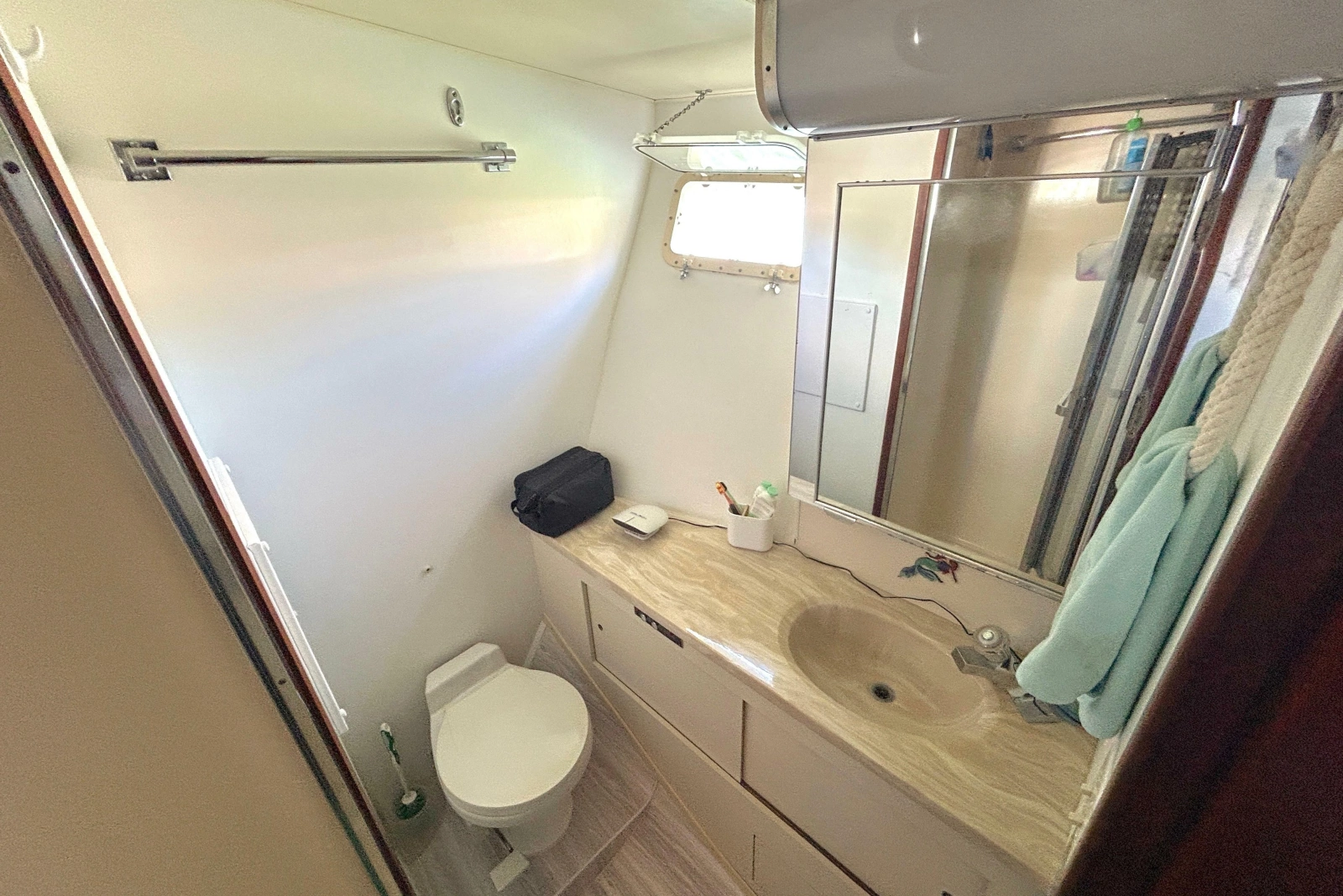 1989 Hatteras 45 Convertible