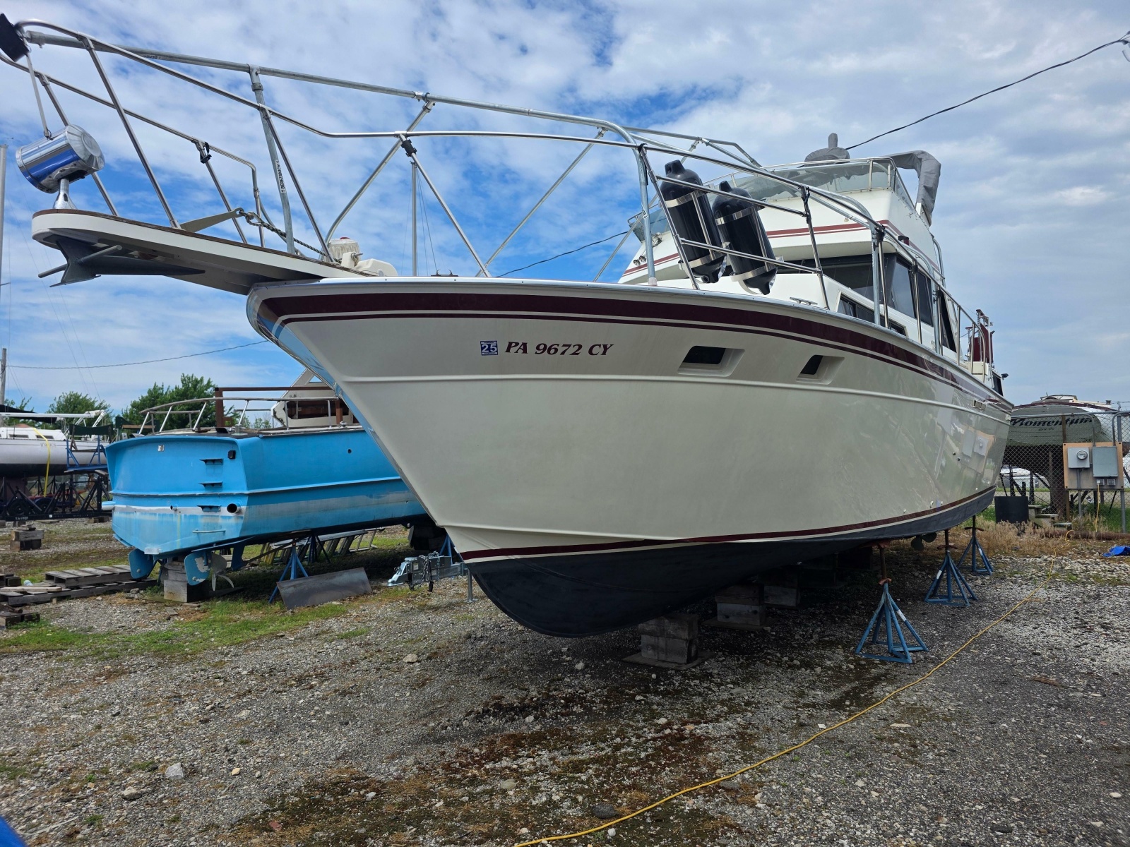 1988 Marinette 37 Motor Yacht